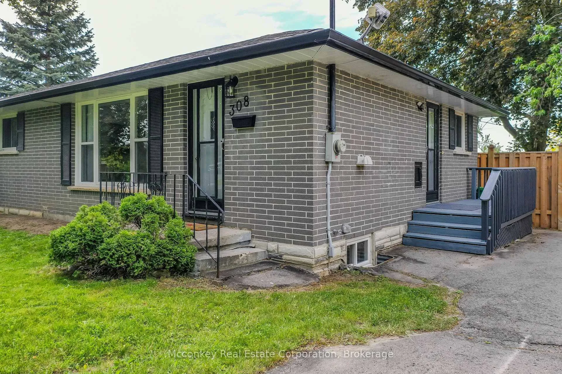 Photo 5 of 308 Collison Avenue, Peterborough, Ashburnham Ward 4 — HOMEH