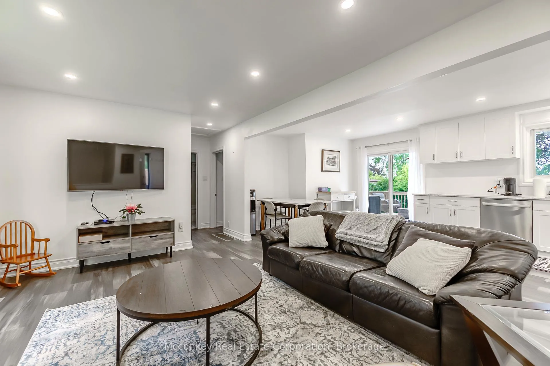 Photo 9 of 308 Collison Avenue, Peterborough, Ashburnham Ward 4 — HOMEH