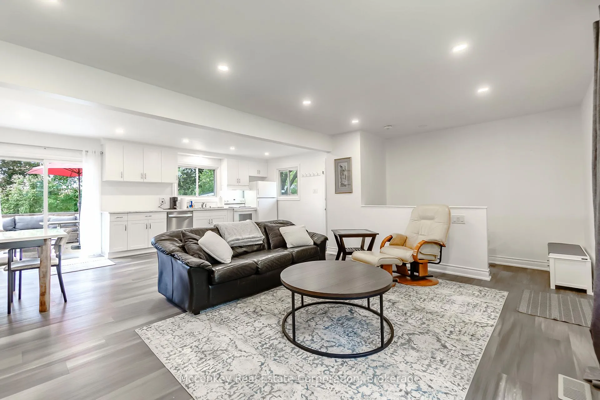 Photo 10 of 308 Collison Avenue, Peterborough, Ashburnham Ward 4 — HOMEH