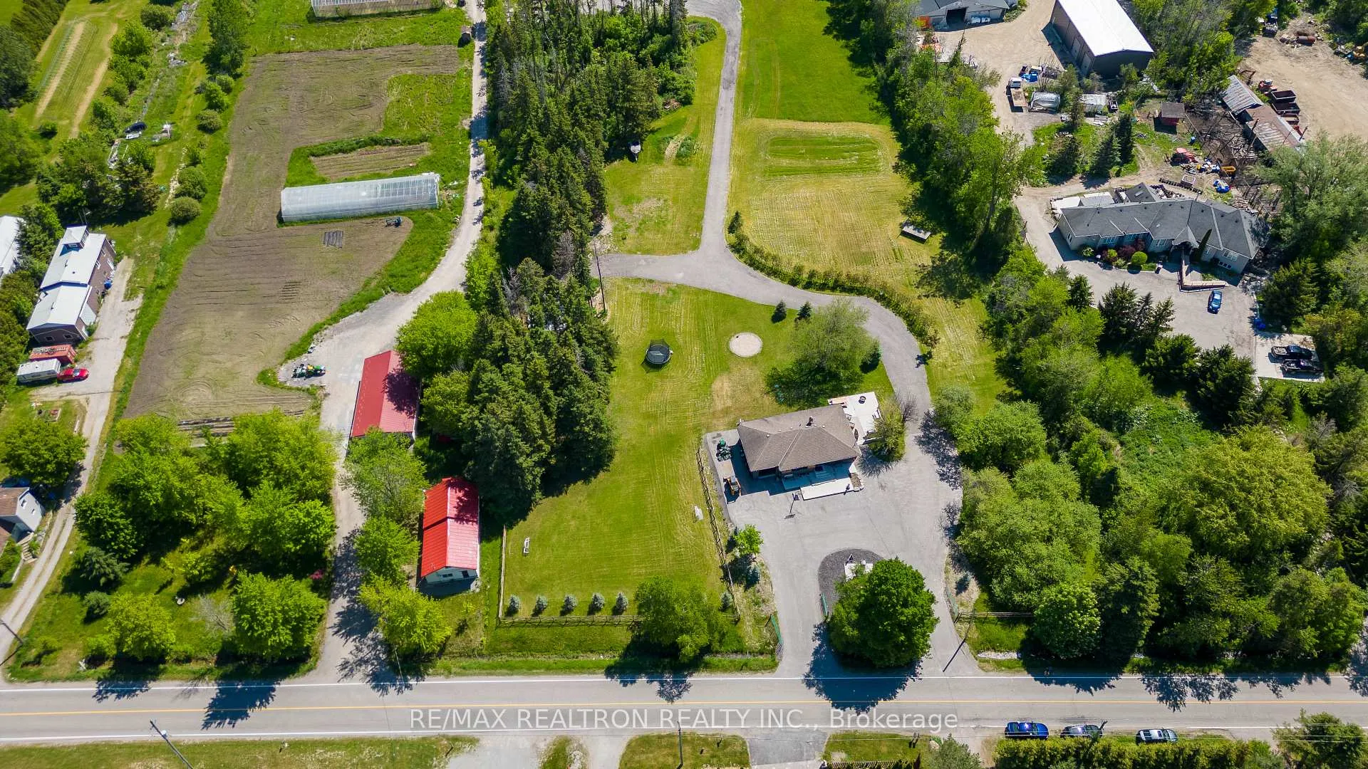 Photo 7 of 18367 Keele Street, King, Rural King — HOMEH