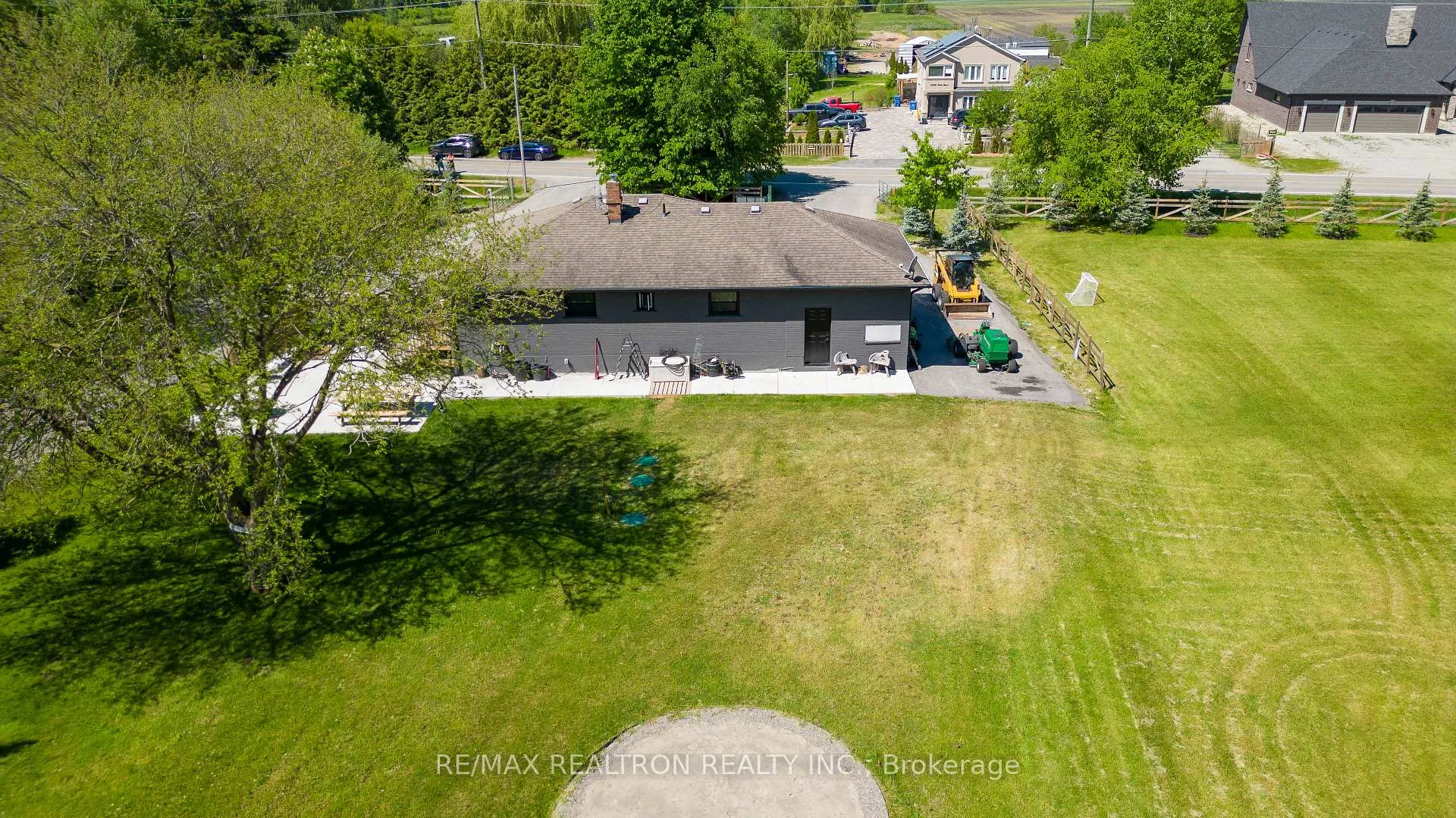 Photo 13 of 18367 Keele Street, King, Rural King — HOMEH