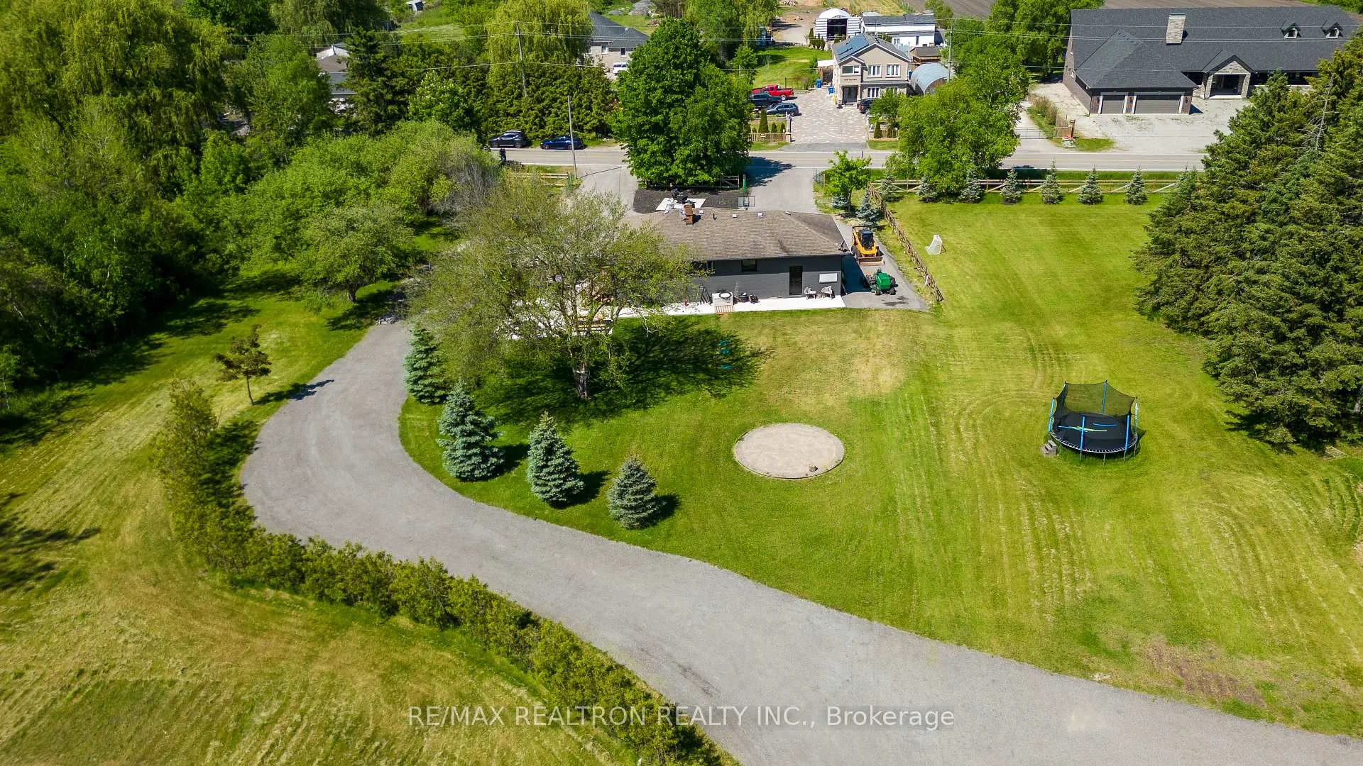 Photo 16 of 18367 Keele Street, King, Rural King — HOMEH
