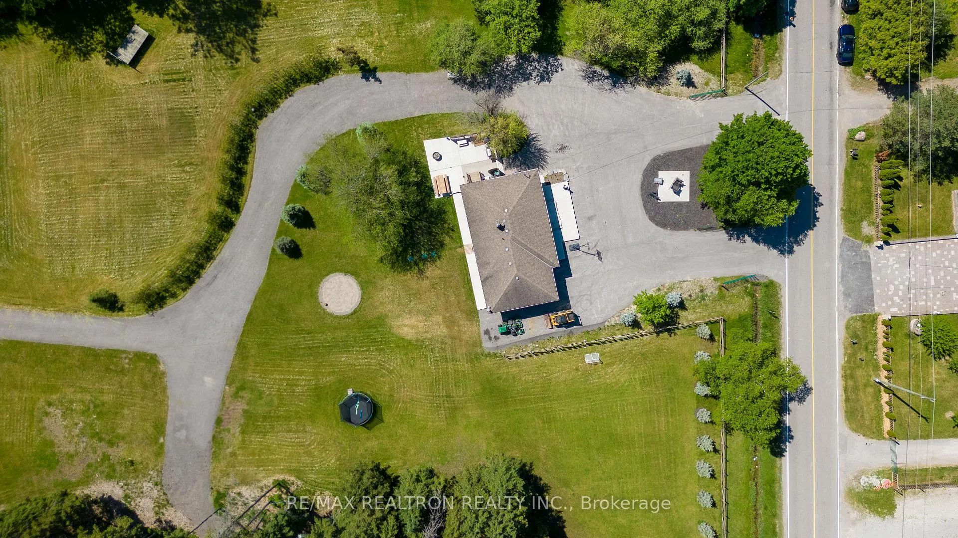 Photo 19 of 18367 Keele Street, King, Rural King — HOMEH