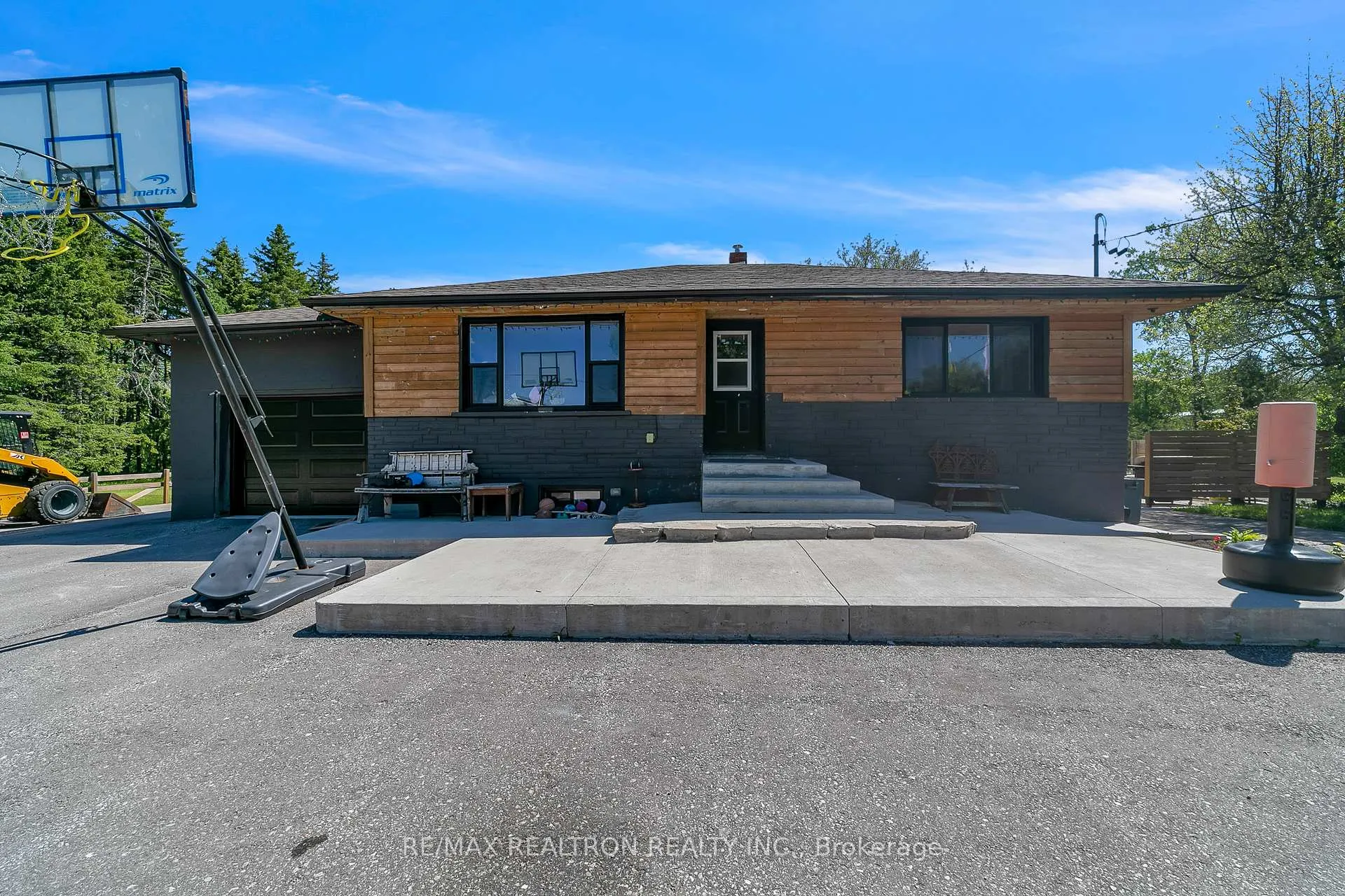 Photo 26 of 18367 Keele Street, King, Rural King — HOMEH