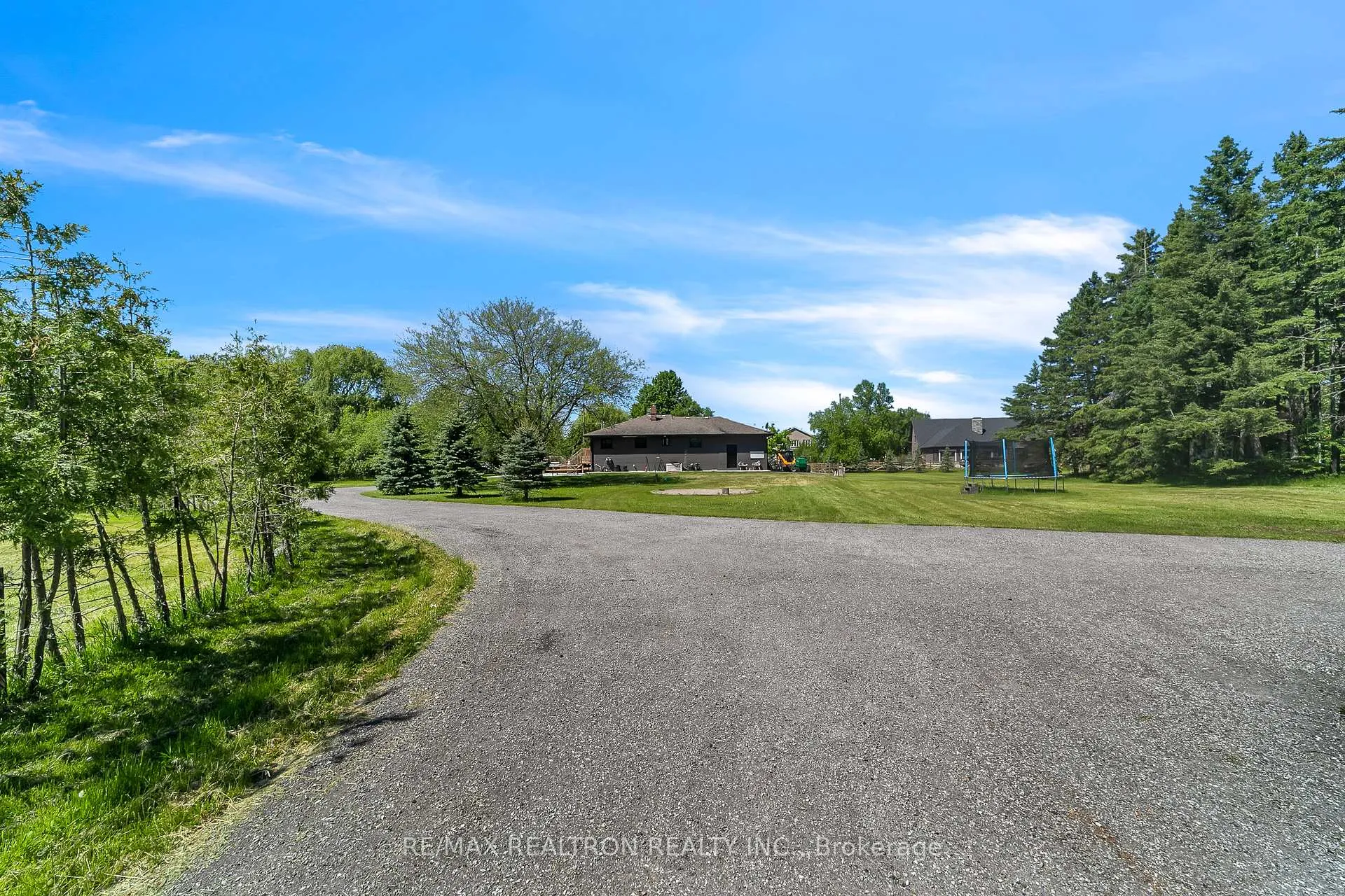Photo 28 of 18367 Keele Street, King, Rural King — HOMEH