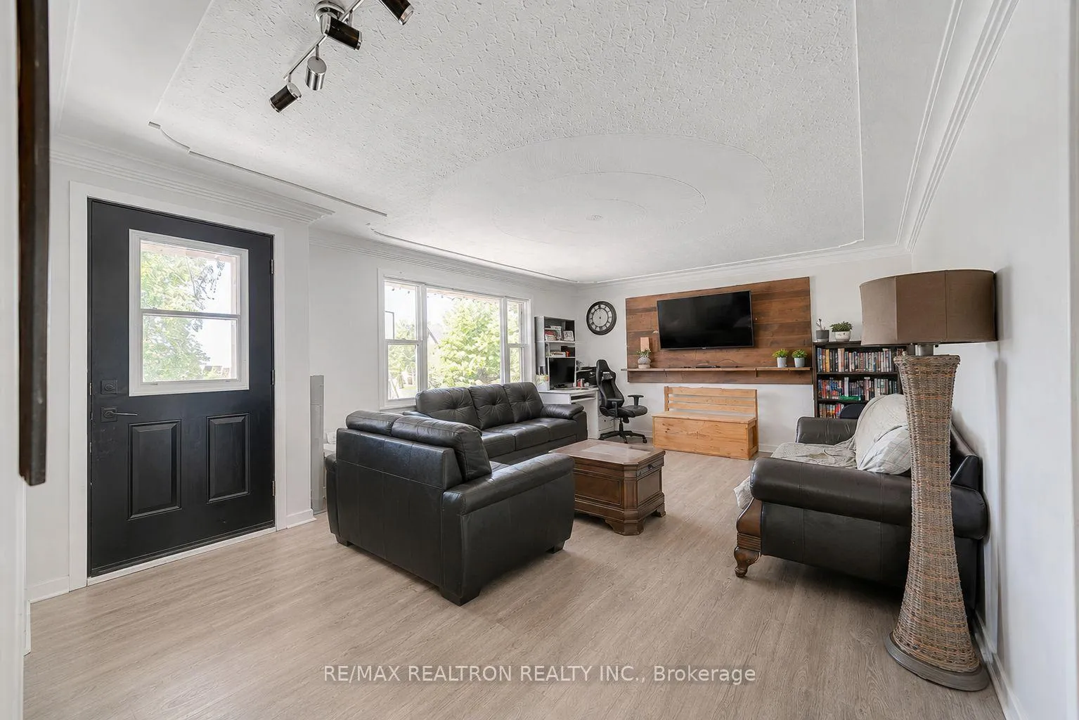 Photo 31 of 18367 Keele Street, King, Rural King — HOMEH