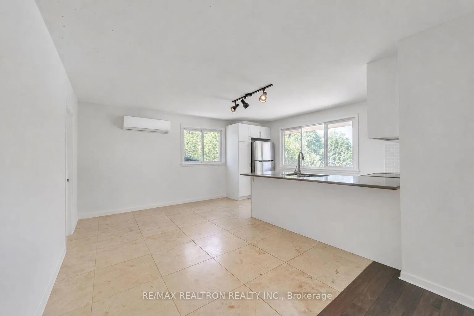 Photo 32 of 18367 Keele Street, King, Rural King — HOMEH