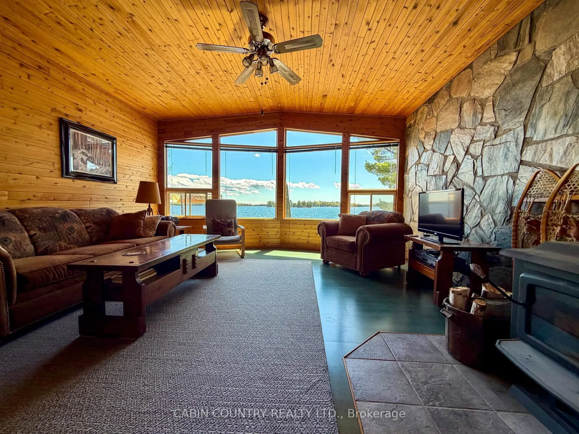 Photo 14 of 4 Queer Island, Kenora Remote Area, Lake of the Woods North — HOMEH