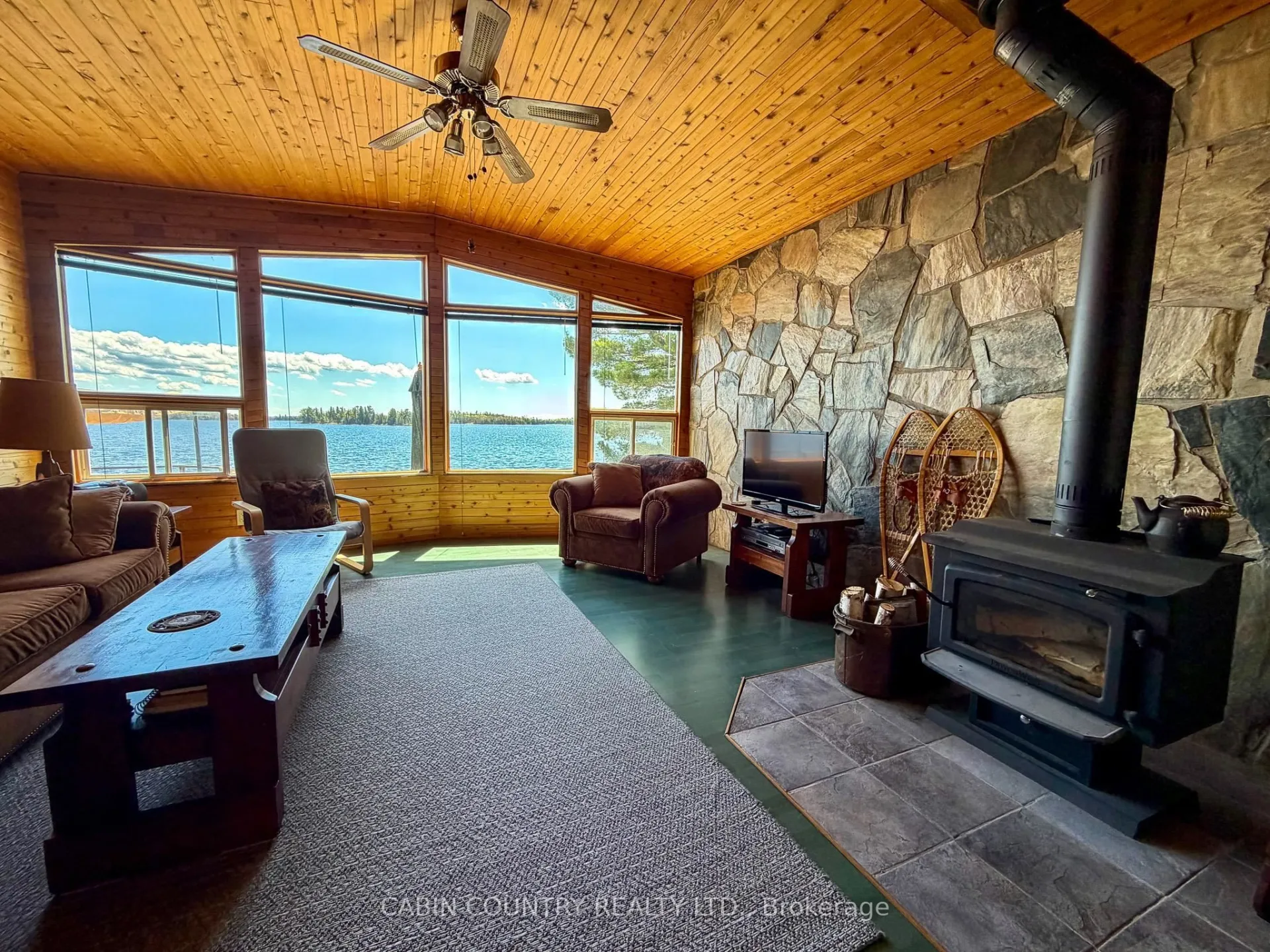 Photo 15 of 4 Queer Island, Kenora Remote Area, Lake of the Woods North — HOMEH