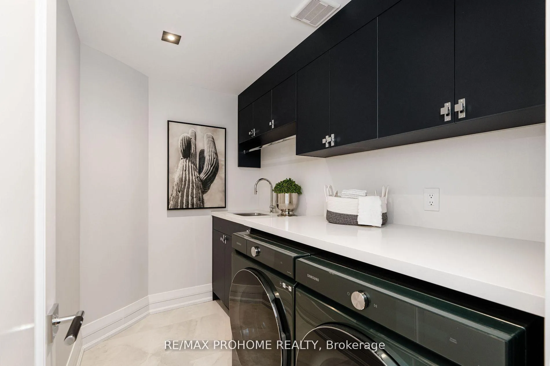 Photo 39 of 29 Pomander Road, Markham, Unionville — HOMEH