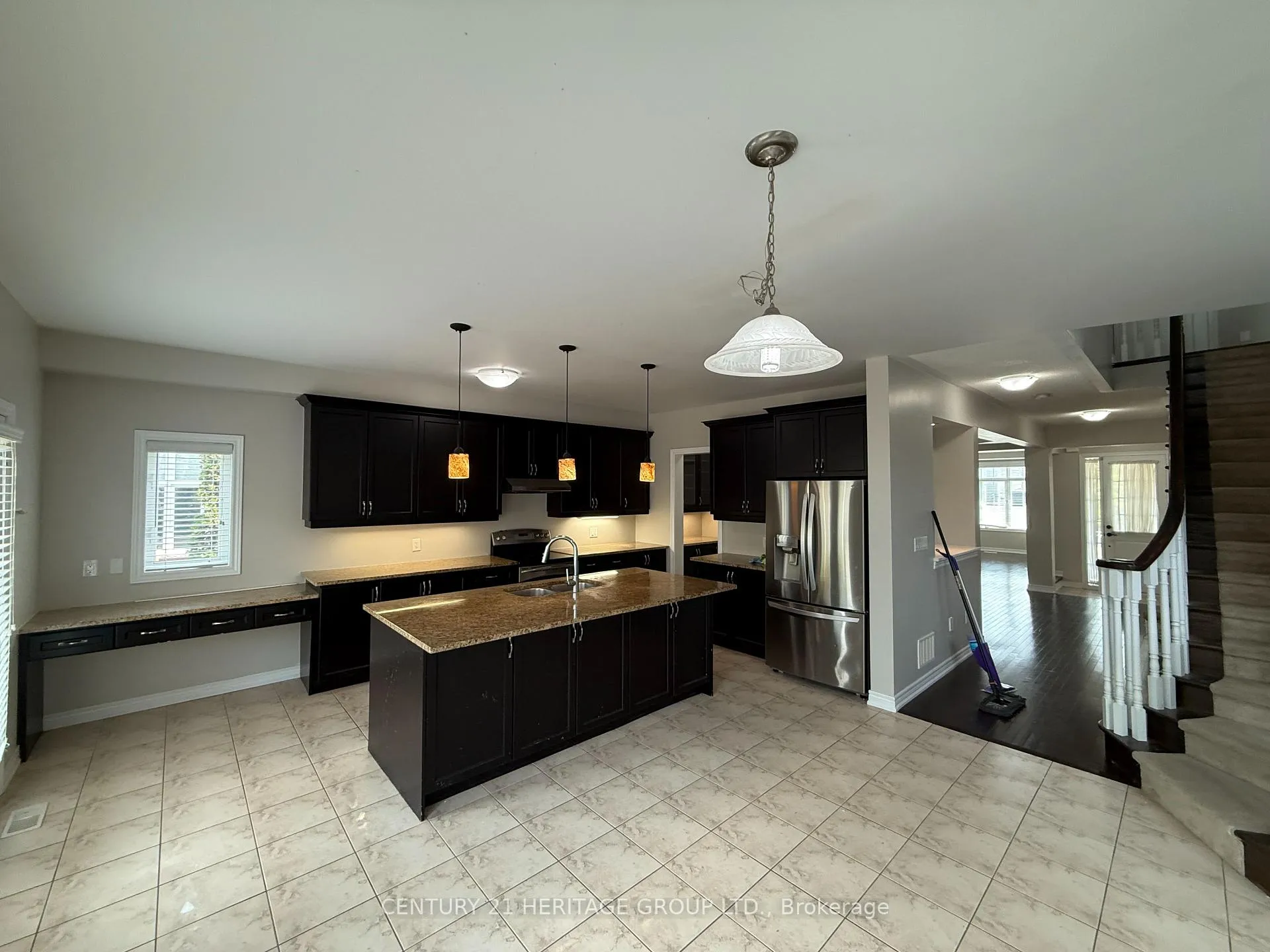 Photo 10 of 320 Shipway Avenue, Clarington, Newcastle — HOMEH