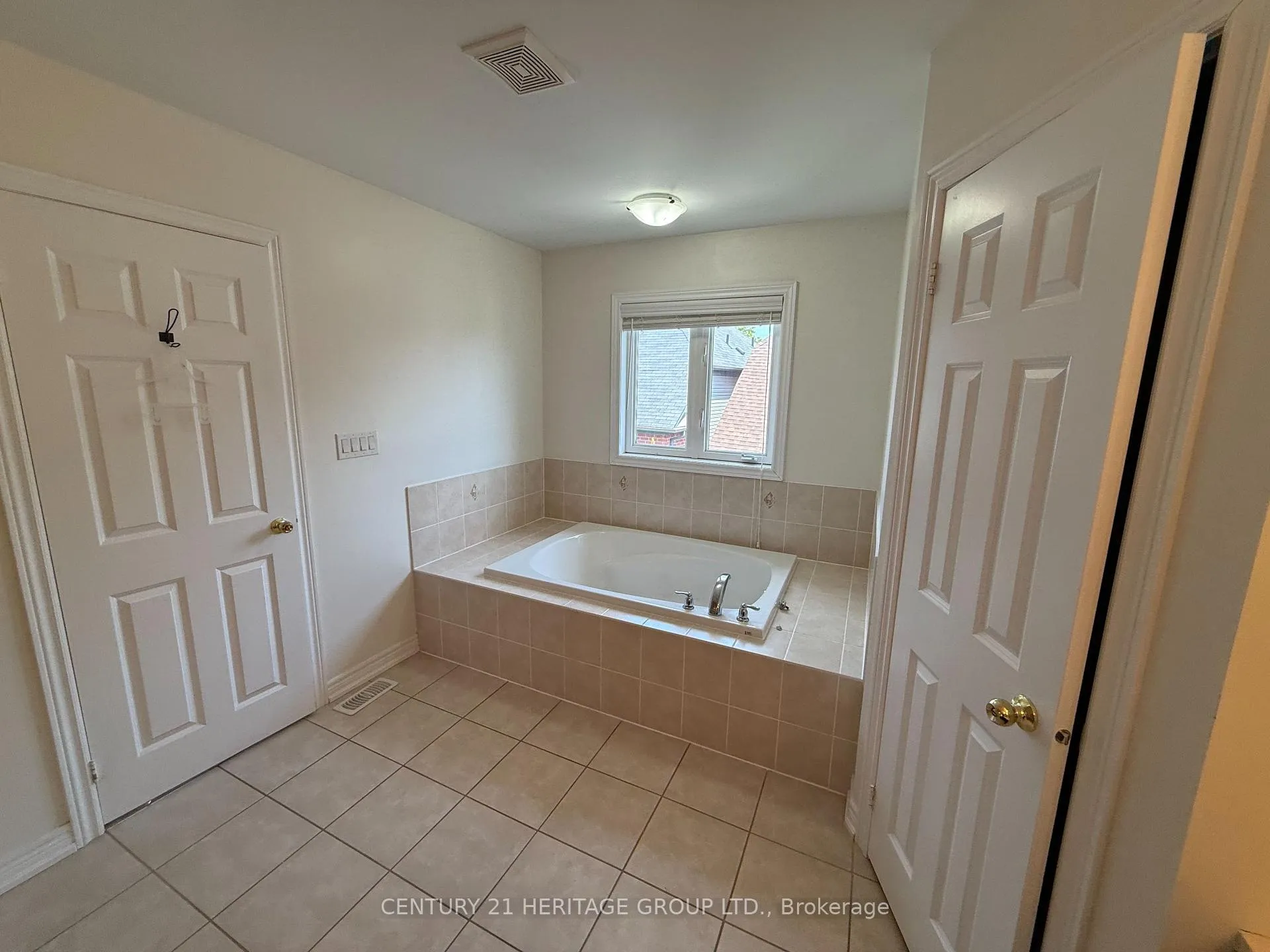 Photo 27 of 320 Shipway Avenue, Clarington, Newcastle — HOMEH