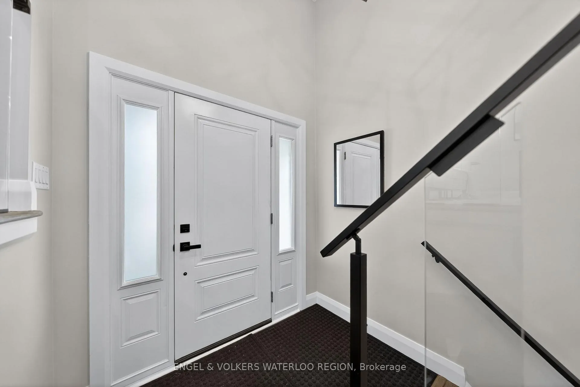 Photo 4 of 627 Glen Forrest Boulevard, Waterloo — HOMEH