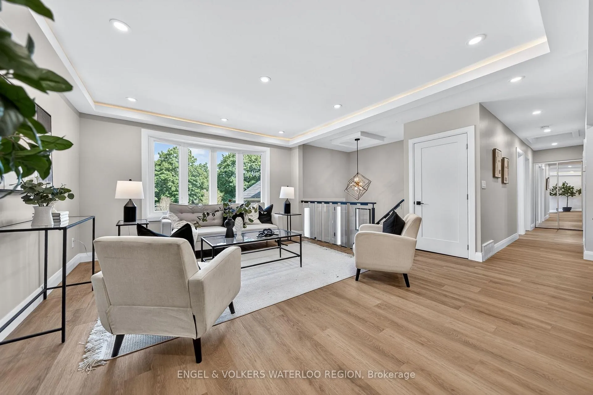 Photo 9 of 627 Glen Forrest Boulevard, Waterloo — HOMEH