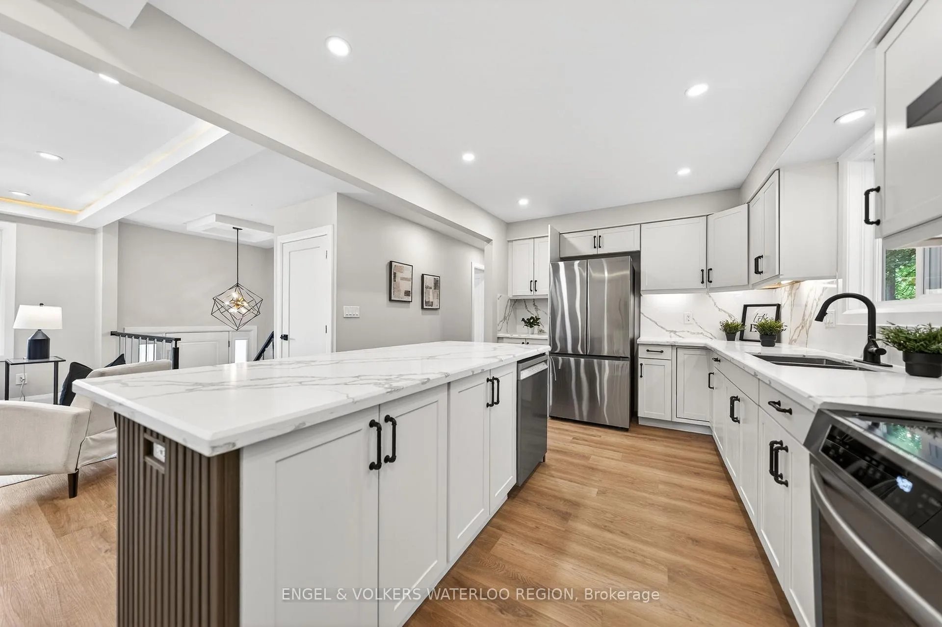 Photo 13 of 627 Glen Forrest Boulevard, Waterloo — HOMEH