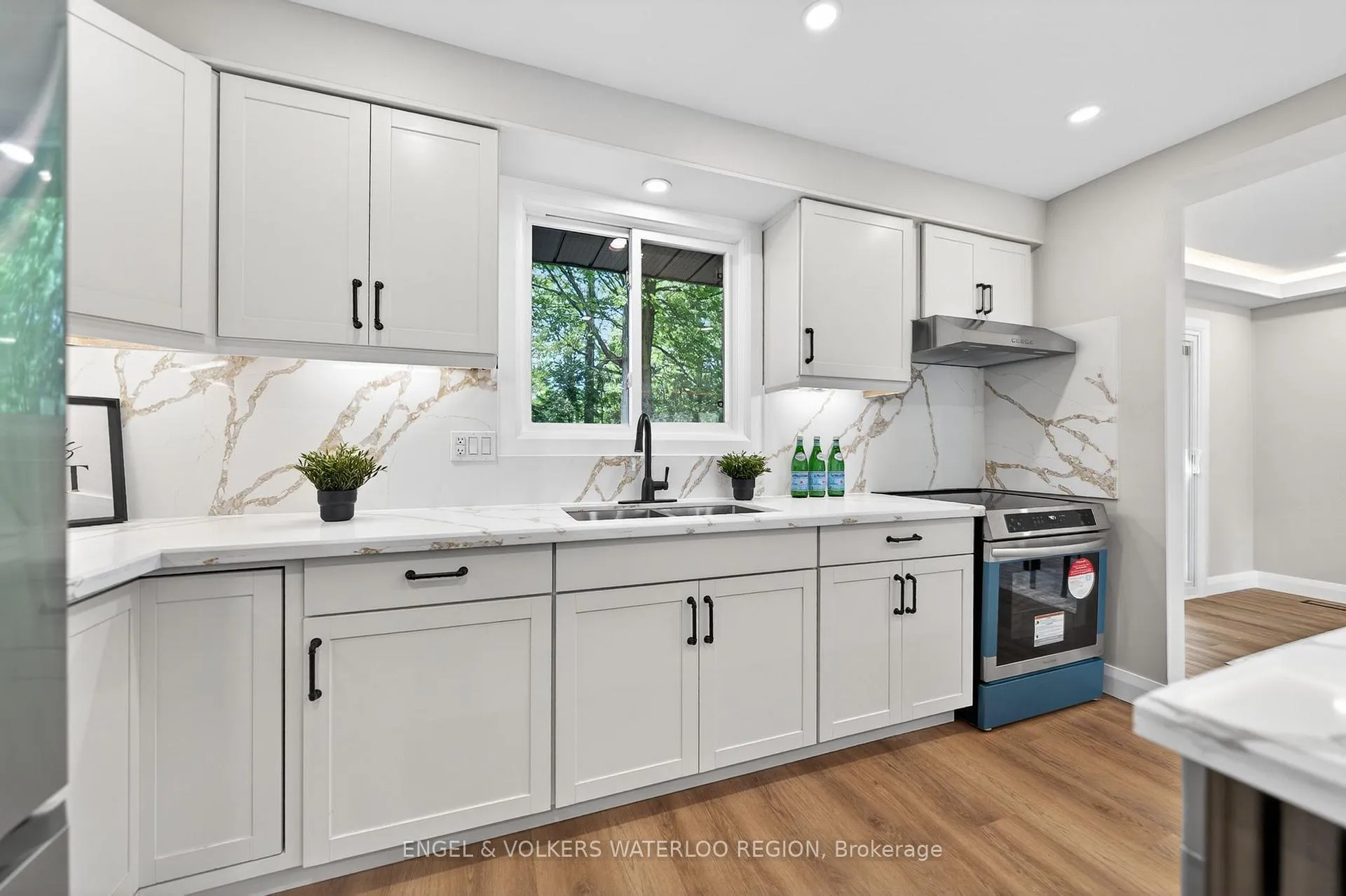 Photo 17 of 627 Glen Forrest Boulevard, Waterloo — HOMEH