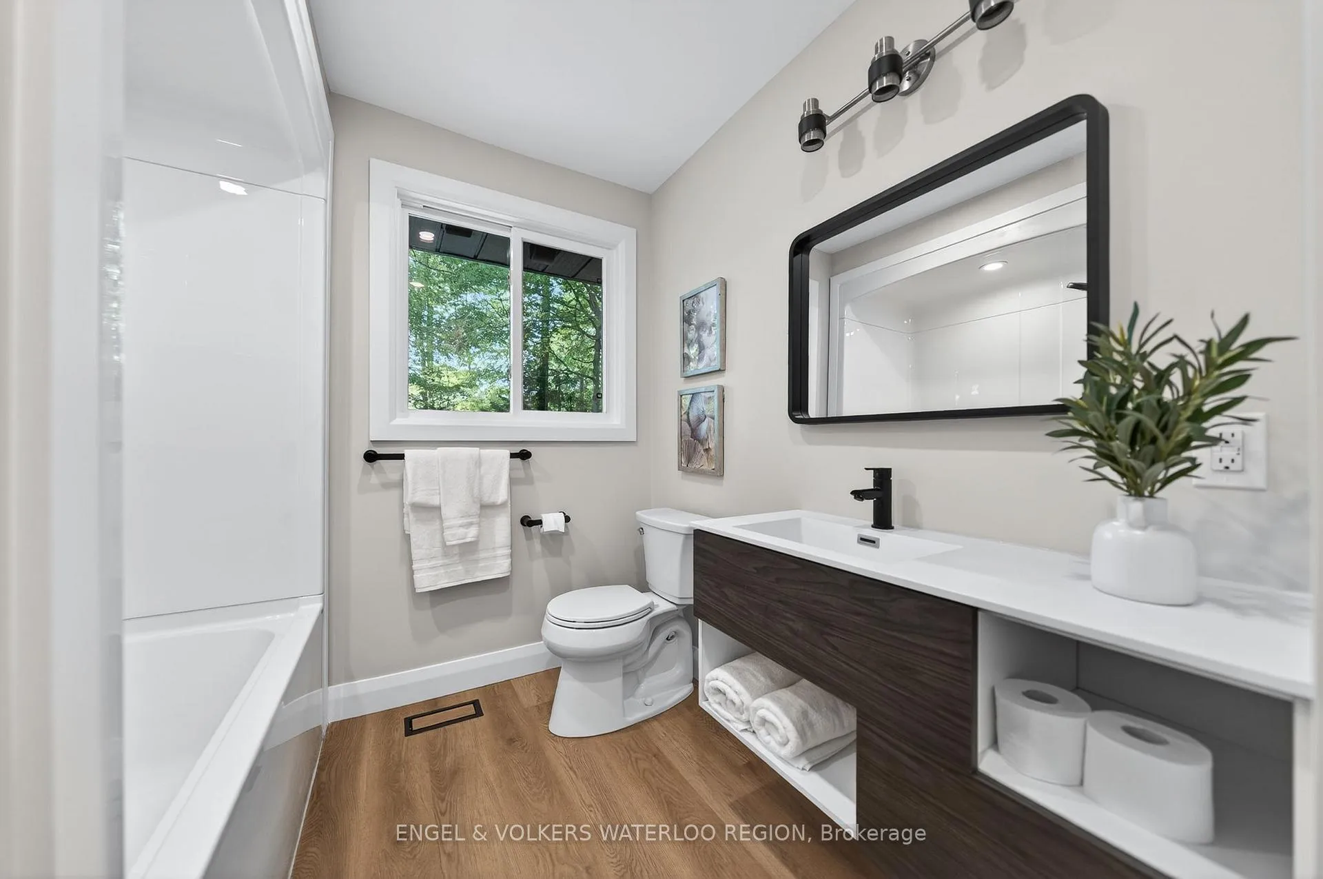 Photo 20 of 627 Glen Forrest Boulevard, Waterloo — HOMEH