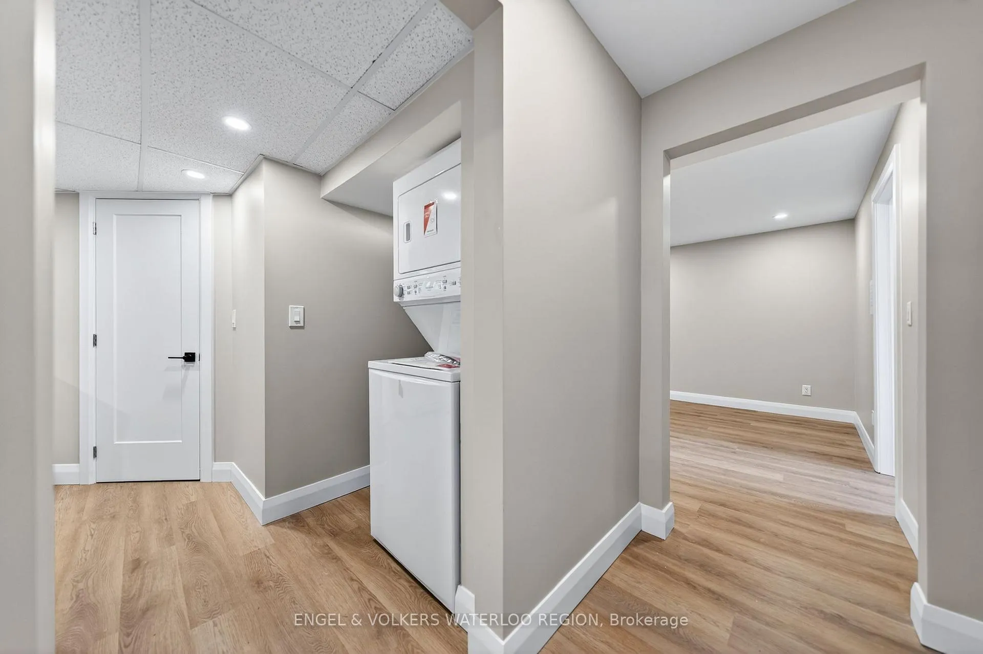 Photo 23 of 627 Glen Forrest Boulevard, Waterloo — HOMEH