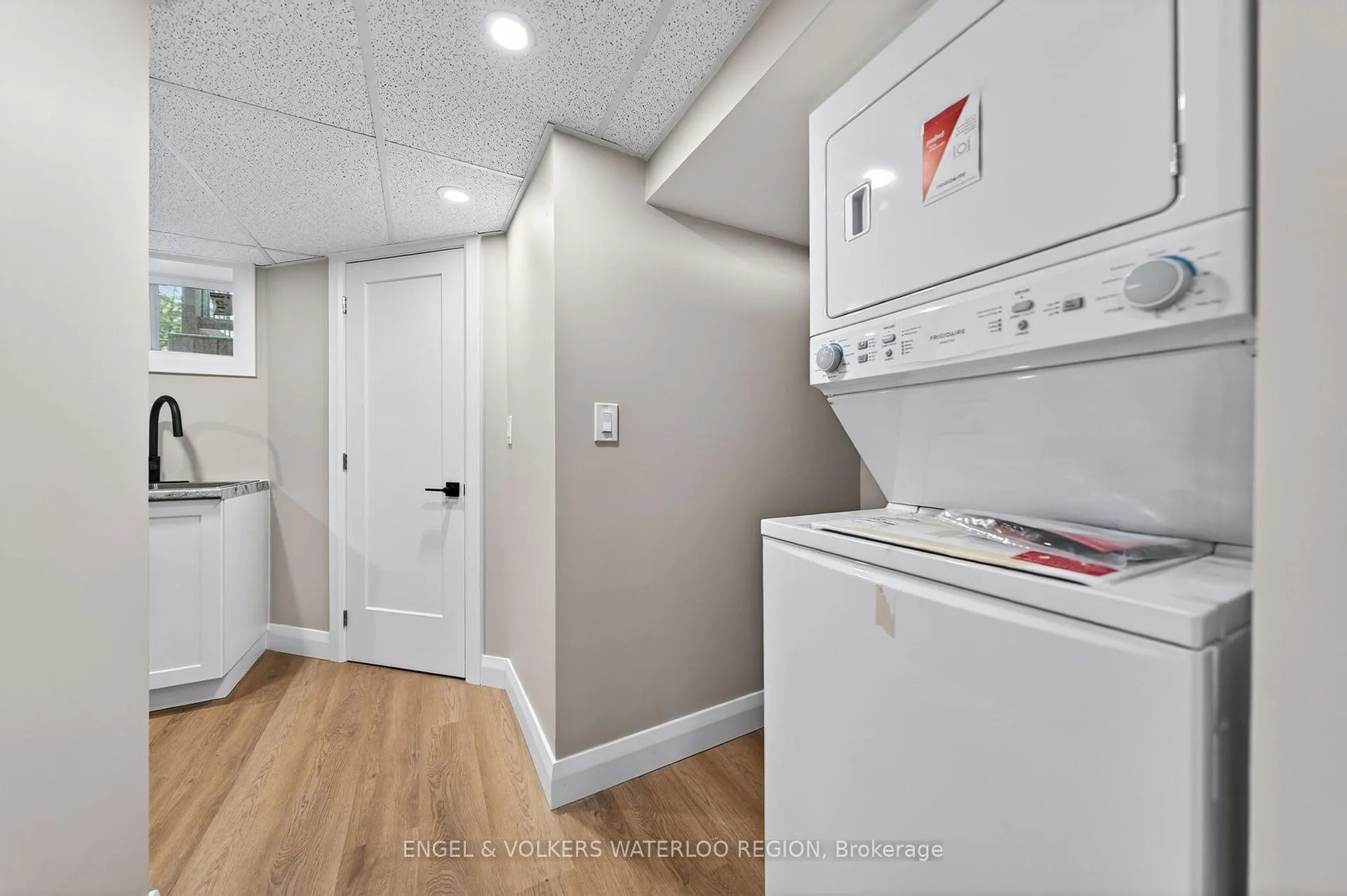 Photo 26 of 627 Glen Forrest Boulevard, Waterloo — HOMEH