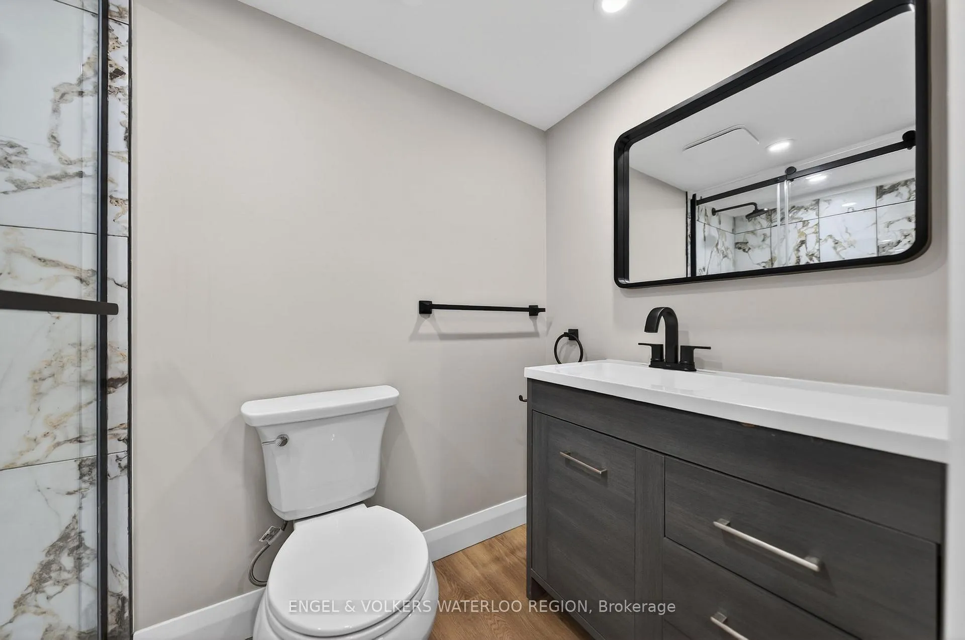 Photo 31 of 627 Glen Forrest Boulevard, Waterloo — HOMEH
