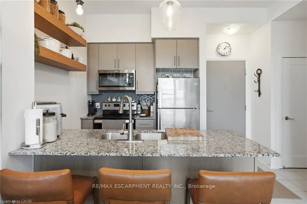 Photo 4 of Unit 619, 16 Concord Place, Grimsby, Grimsby Beach — HOMEH