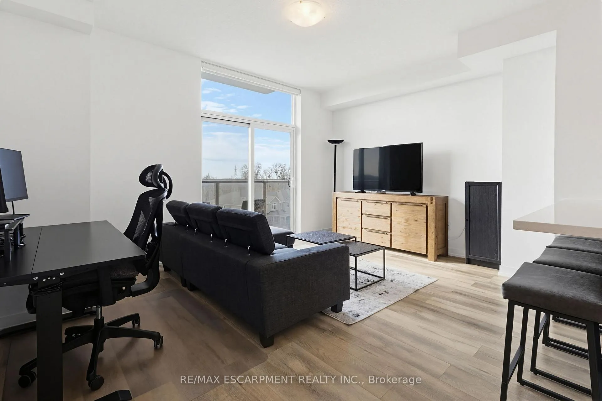 Photo 12 of Unit 438, 10 Mallard Trail, Hamilton, Waterdown — HOMEH