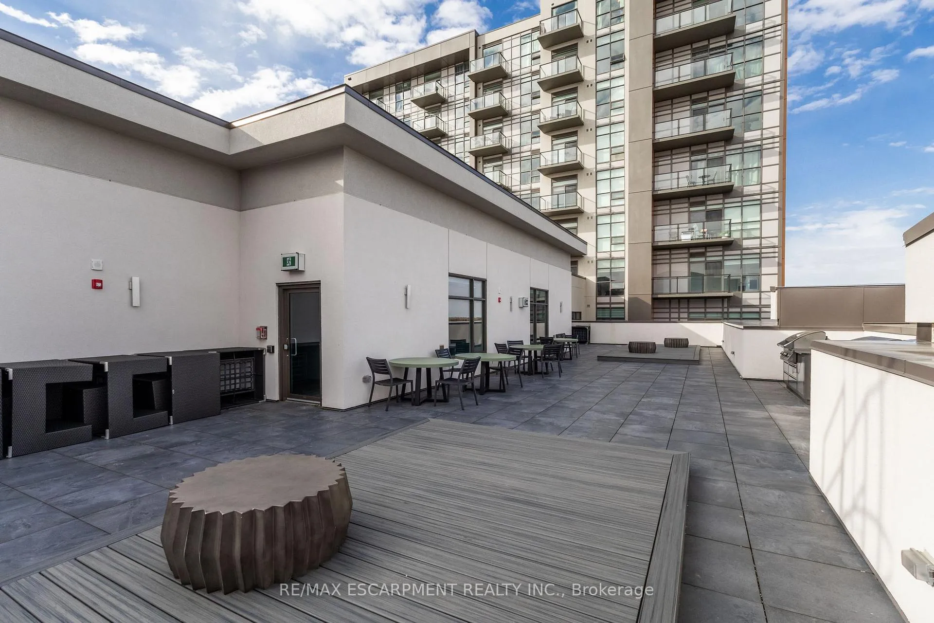 Photo 26 of Unit 438, 10 Mallard Trail, Hamilton, Waterdown — HOMEH