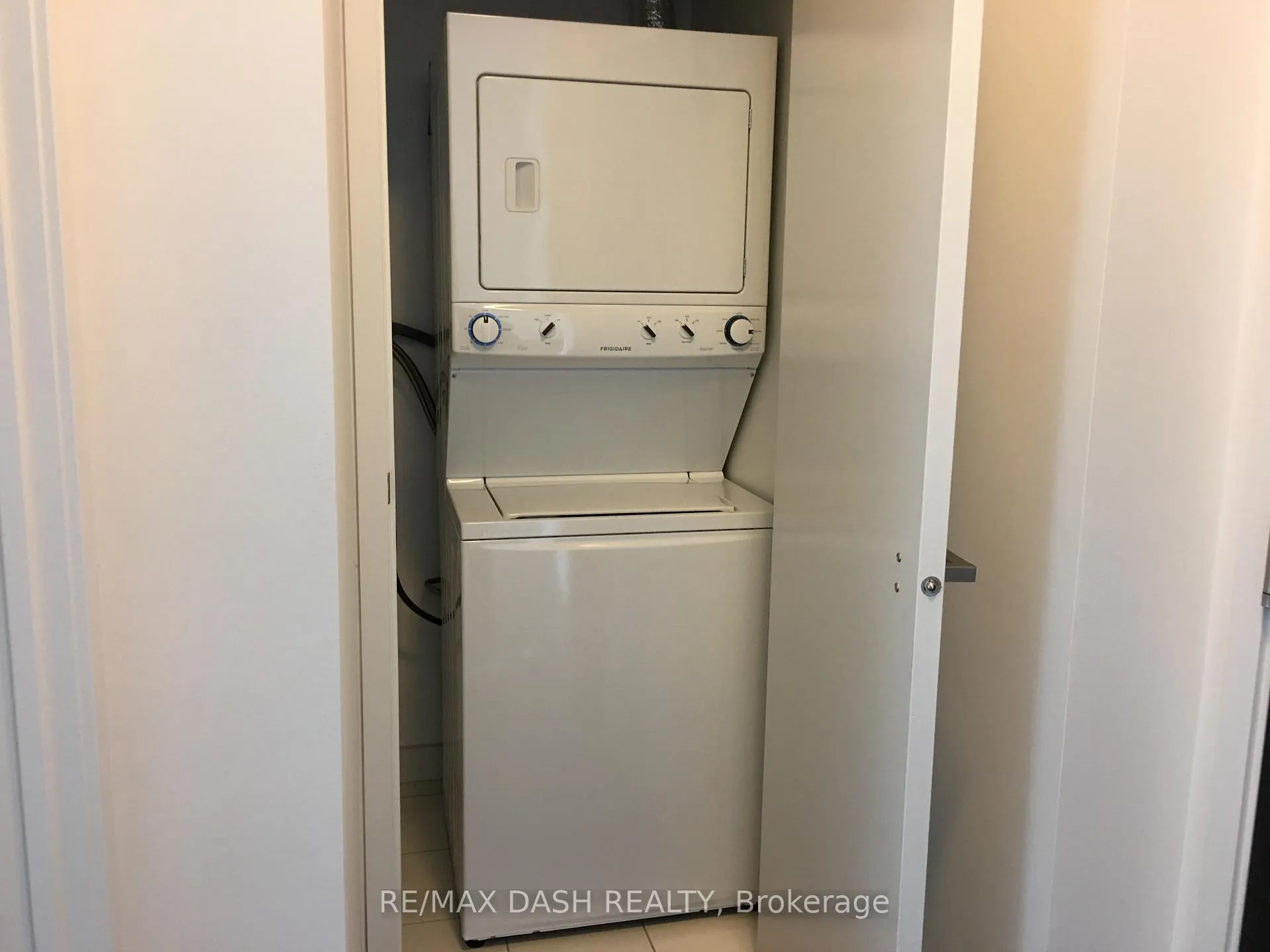Photo 12 of 89 Dunfield Avenue, Toronto, Mount Pleasant West — HOMEH