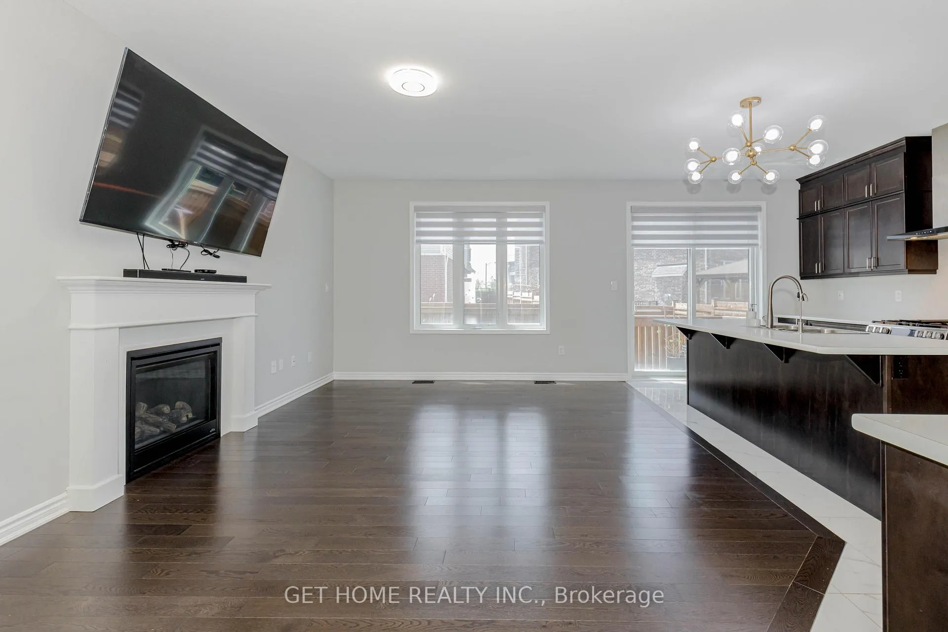 Photo 10 of 1338 Kovachik Boulevard, Milton, Walker — HOMEH