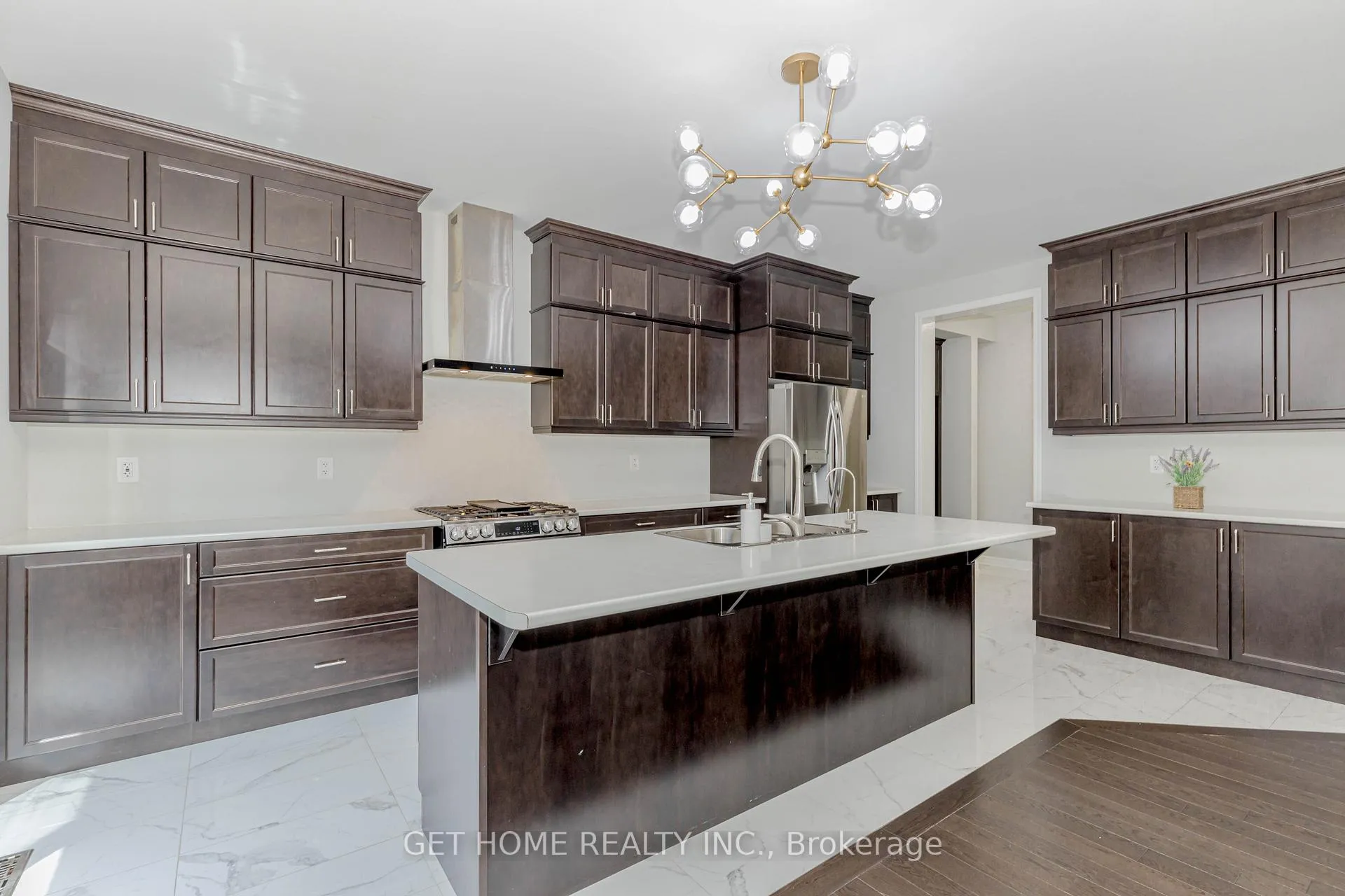 Photo 13 of 1338 Kovachik Boulevard, Milton, Walker — HOMEH