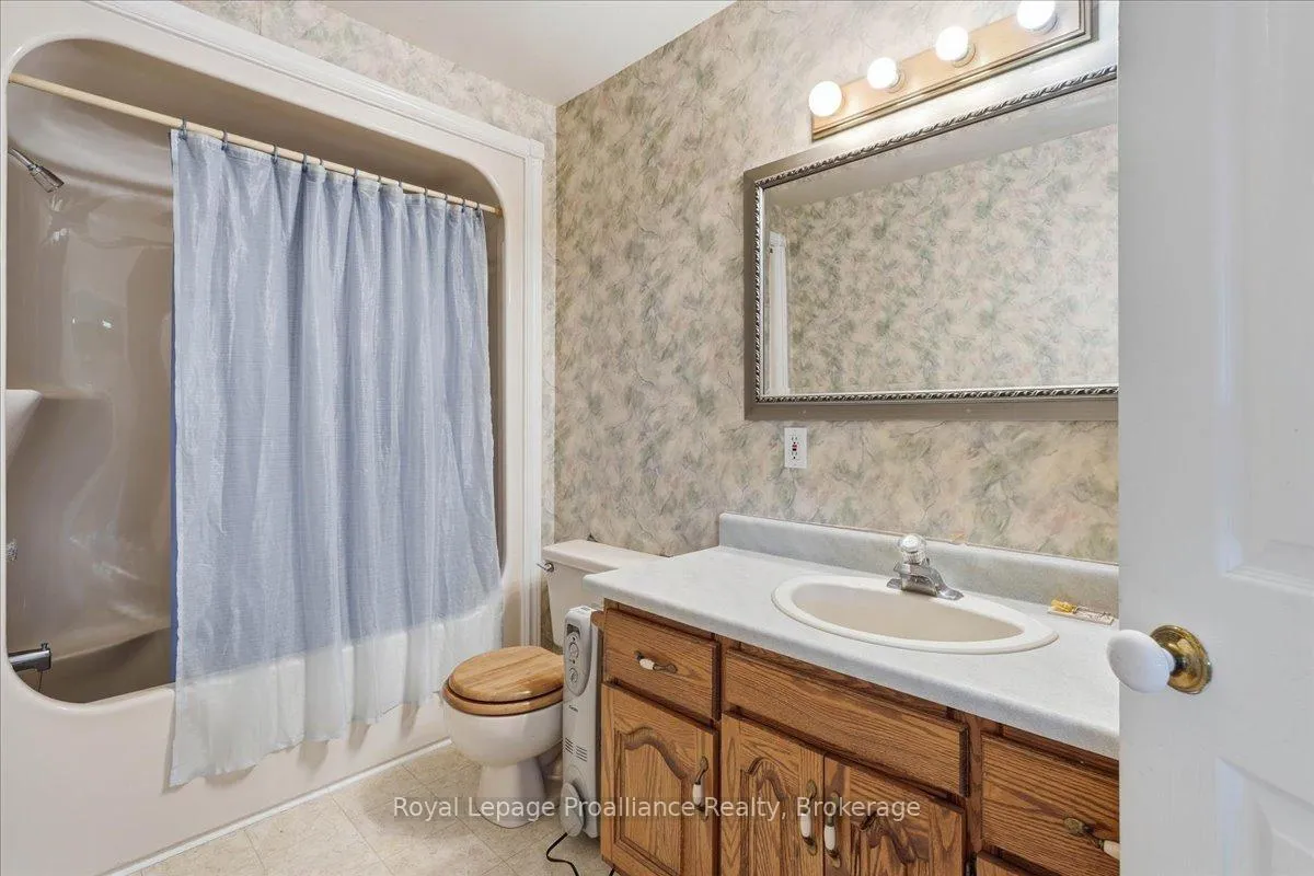Photo 8 of 1401 Vanderwater Road, Tweed, Hungerford (Twp) — HOMEH