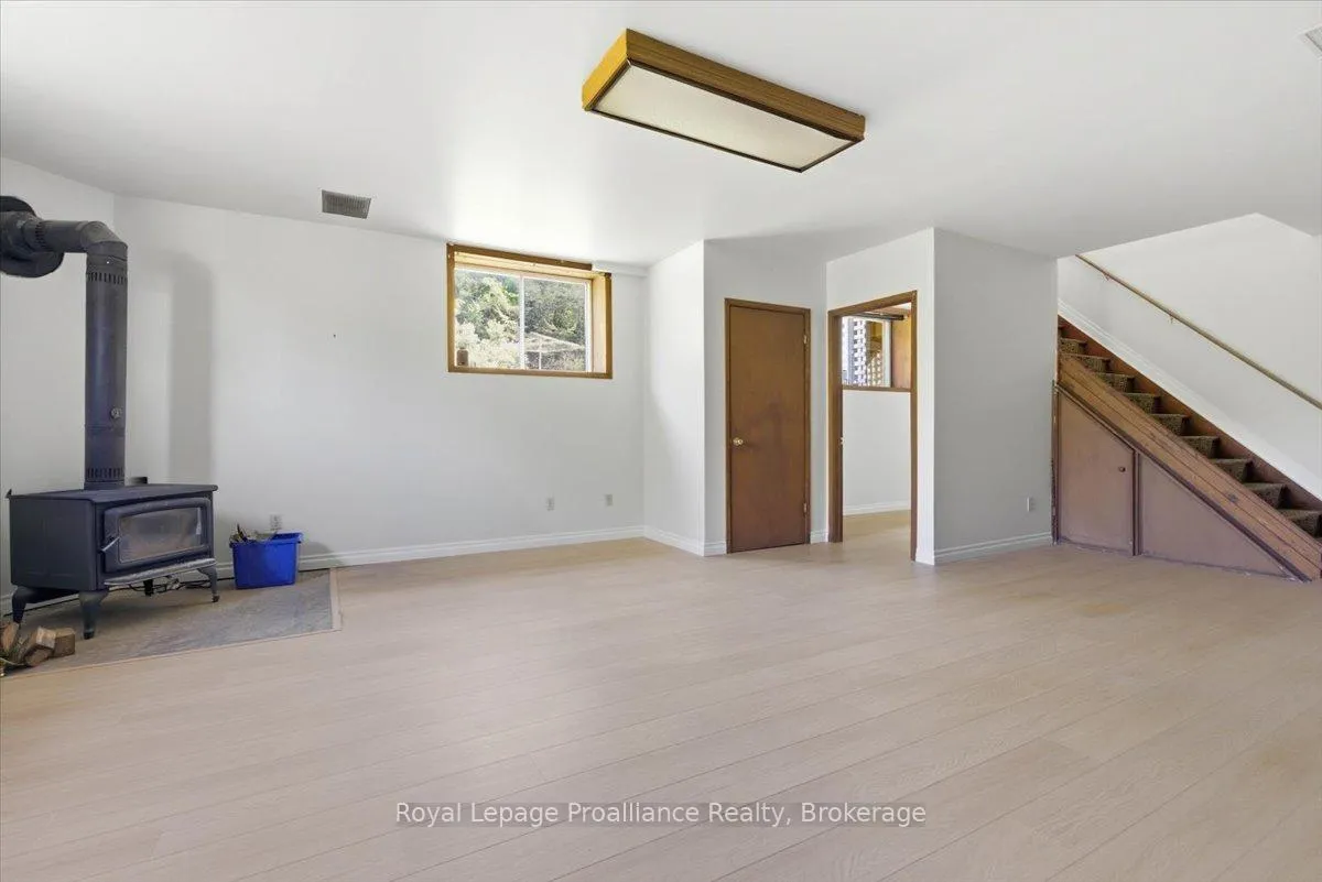 Photo 15 of 1401 Vanderwater Road, Tweed, Hungerford (Twp) — HOMEH