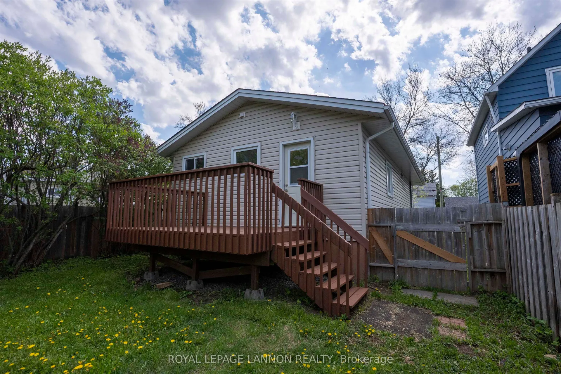 Photo 2 of 138 Windemere Ave. S. S, Thunder Bay, West End — HOMEH