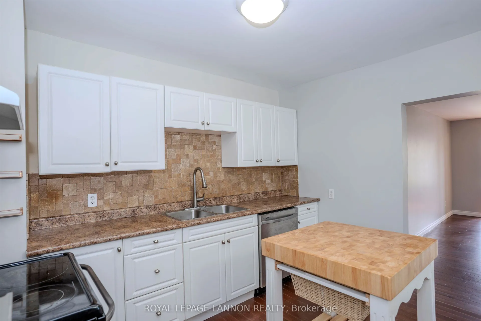 Photo 9 of 138 Windemere Ave. S. S, Thunder Bay, West End — HOMEH