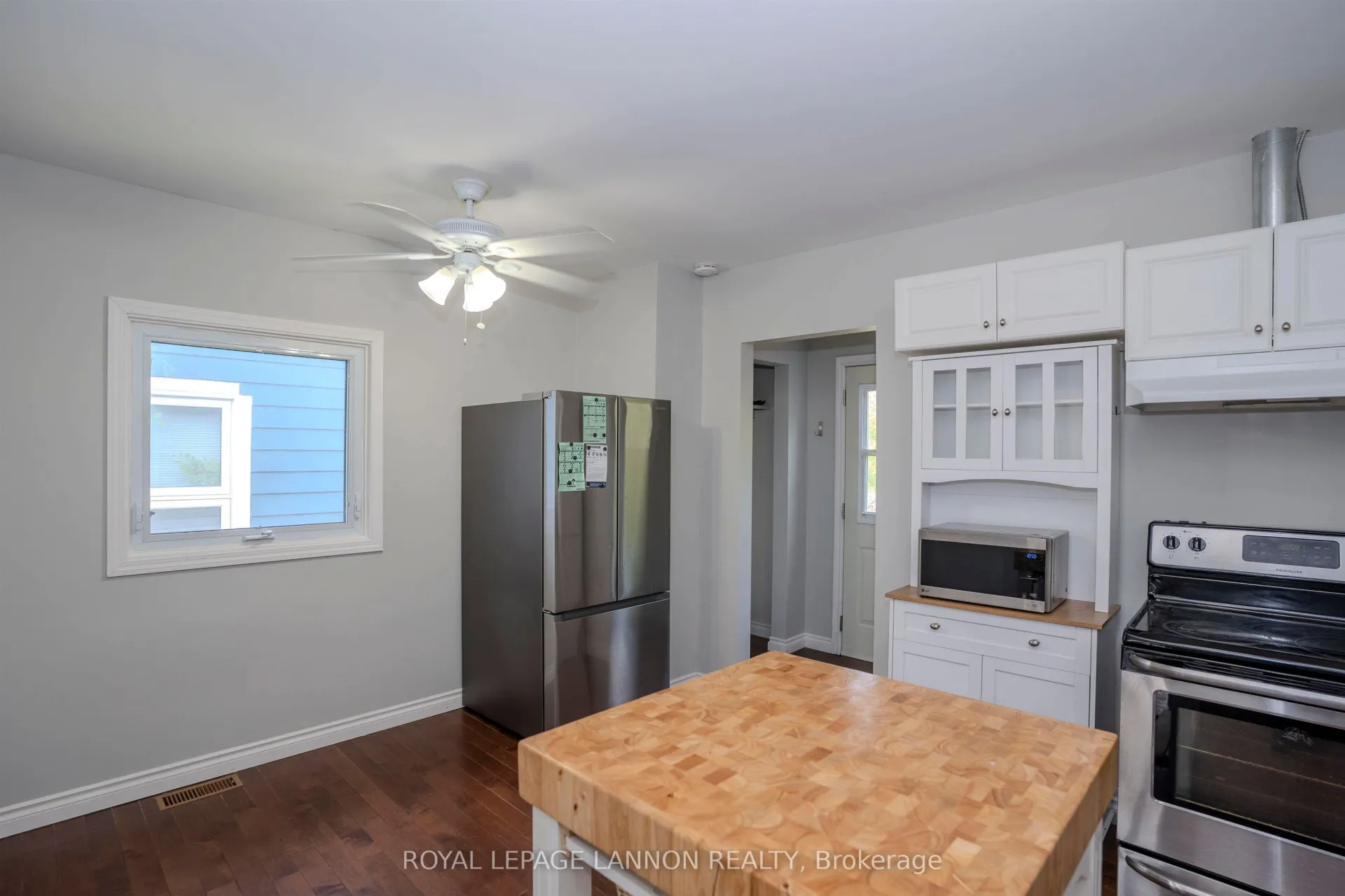 Photo 12 of 138 Windemere Ave. S. S, Thunder Bay, West End — HOMEH