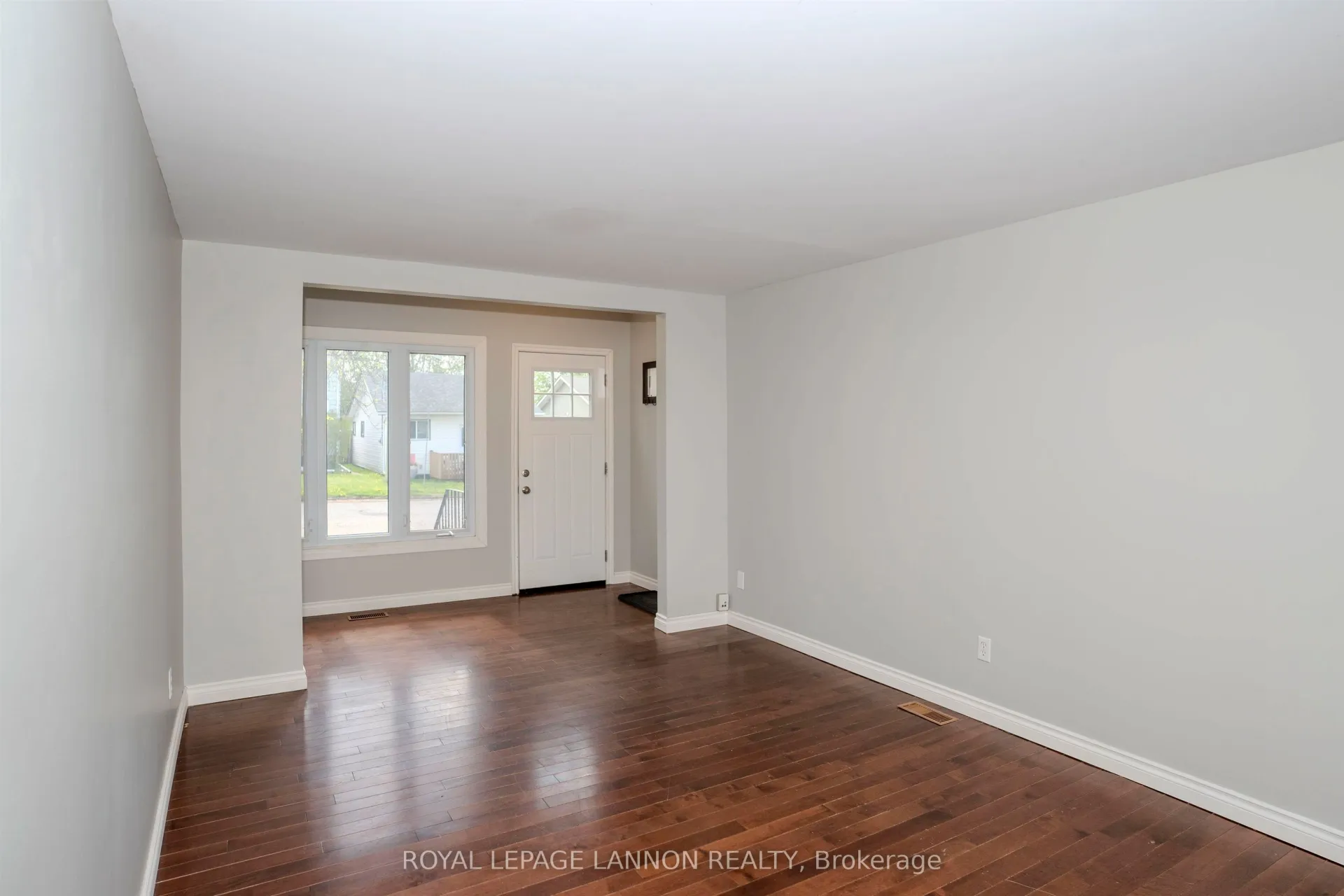 Photo 14 of 138 Windemere Ave. S. S, Thunder Bay, West End — HOMEH