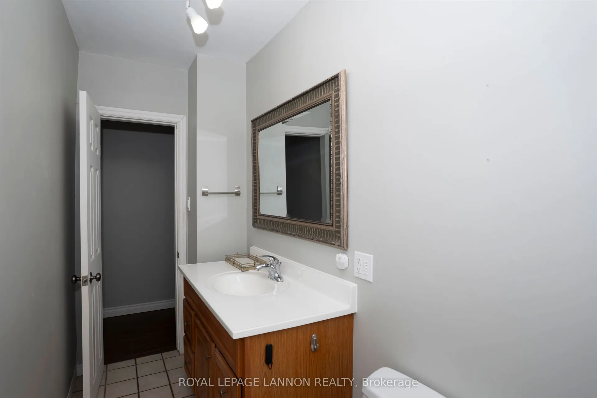 Photo 19 of 138 Windemere Ave. S. S, Thunder Bay, West End — HOMEH