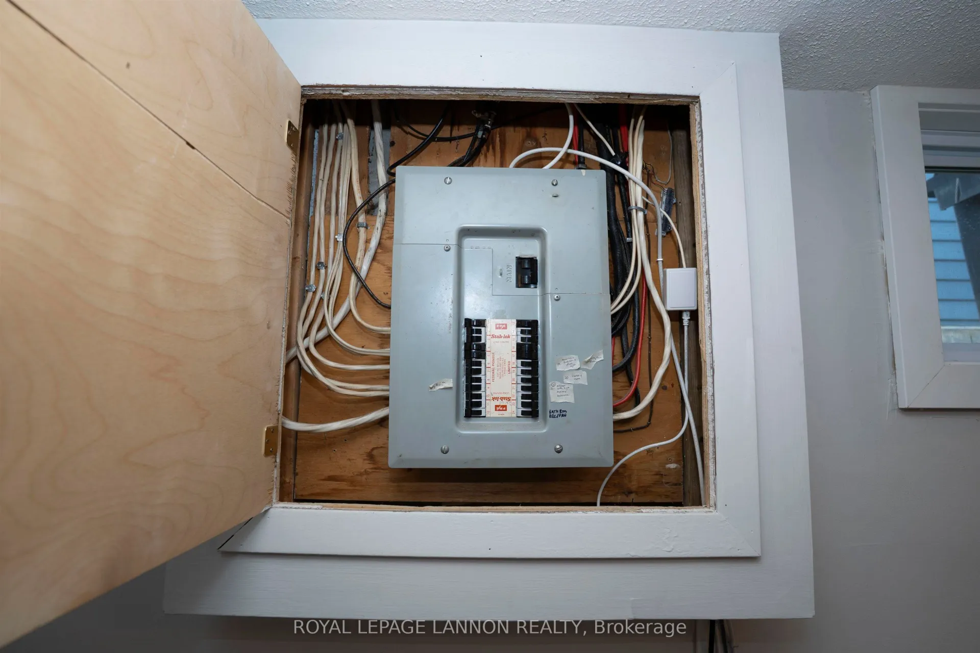 Photo 34 of 138 Windemere Ave. S. S, Thunder Bay, West End — HOMEH