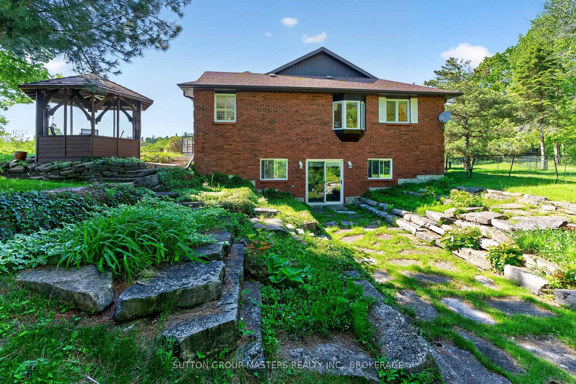 Photo 45 of 911 School Road, Kingston, Kingston East (incl CFB Kingston) — HOMEH