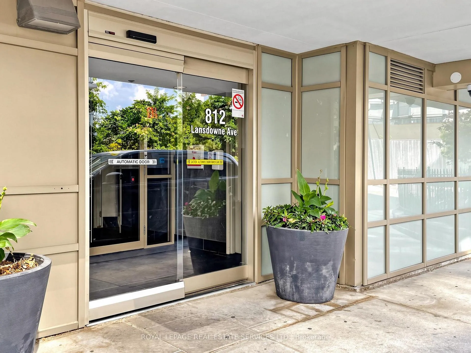 Photo 2 of Unit 728, 812 Lansdowne Avenue, Toronto, Dovercourt-Wallace Emerson-Junction — HOMEH