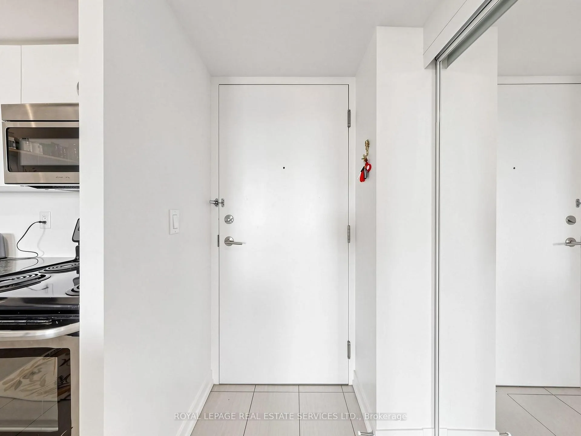 Photo 15 of Unit 728, 812 Lansdowne Avenue, Toronto, Dovercourt-Wallace Emerson-Junction — HOMEH