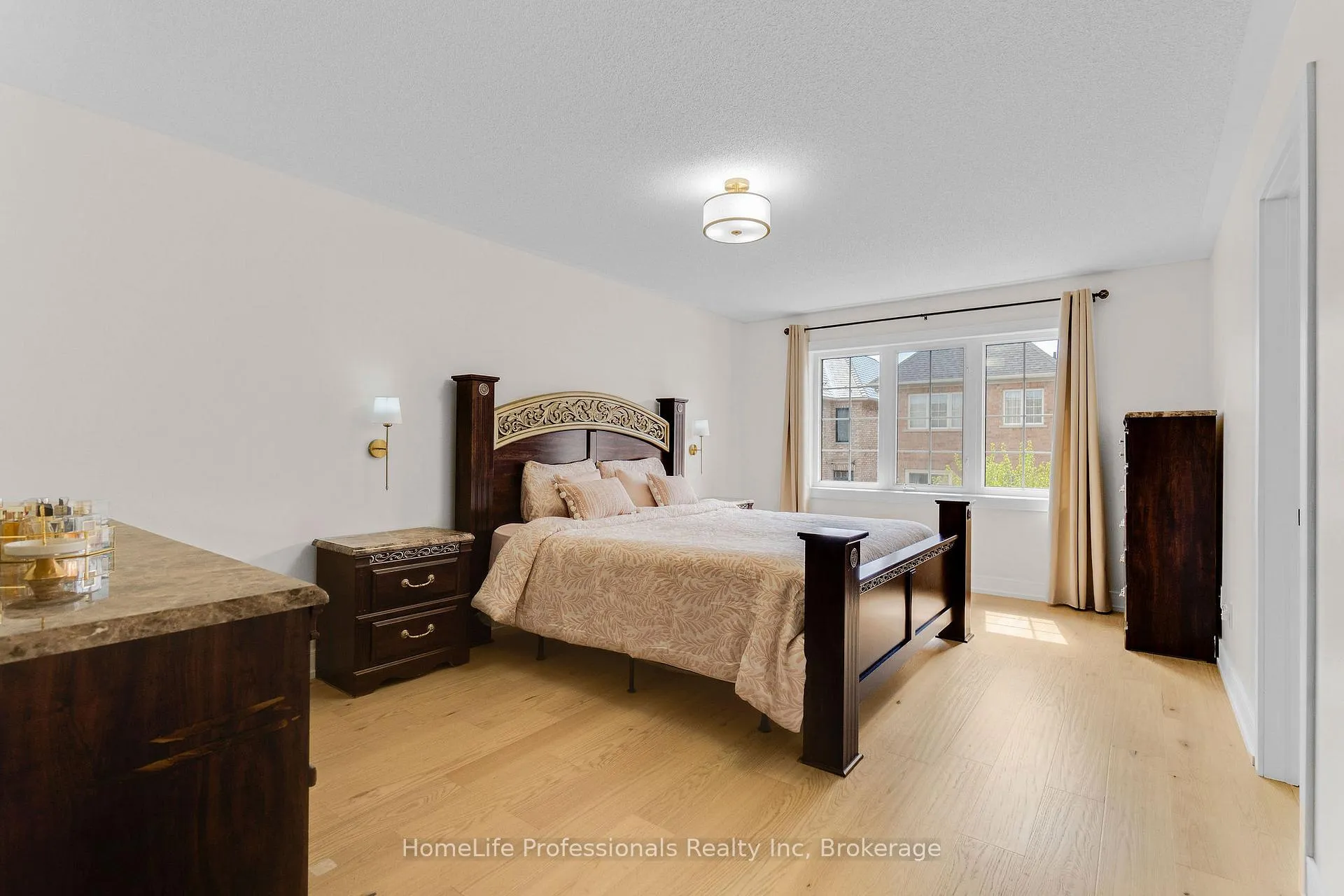 Photo 24 of 62 Torah Gate, Vaughan, Patterson — HOMEH