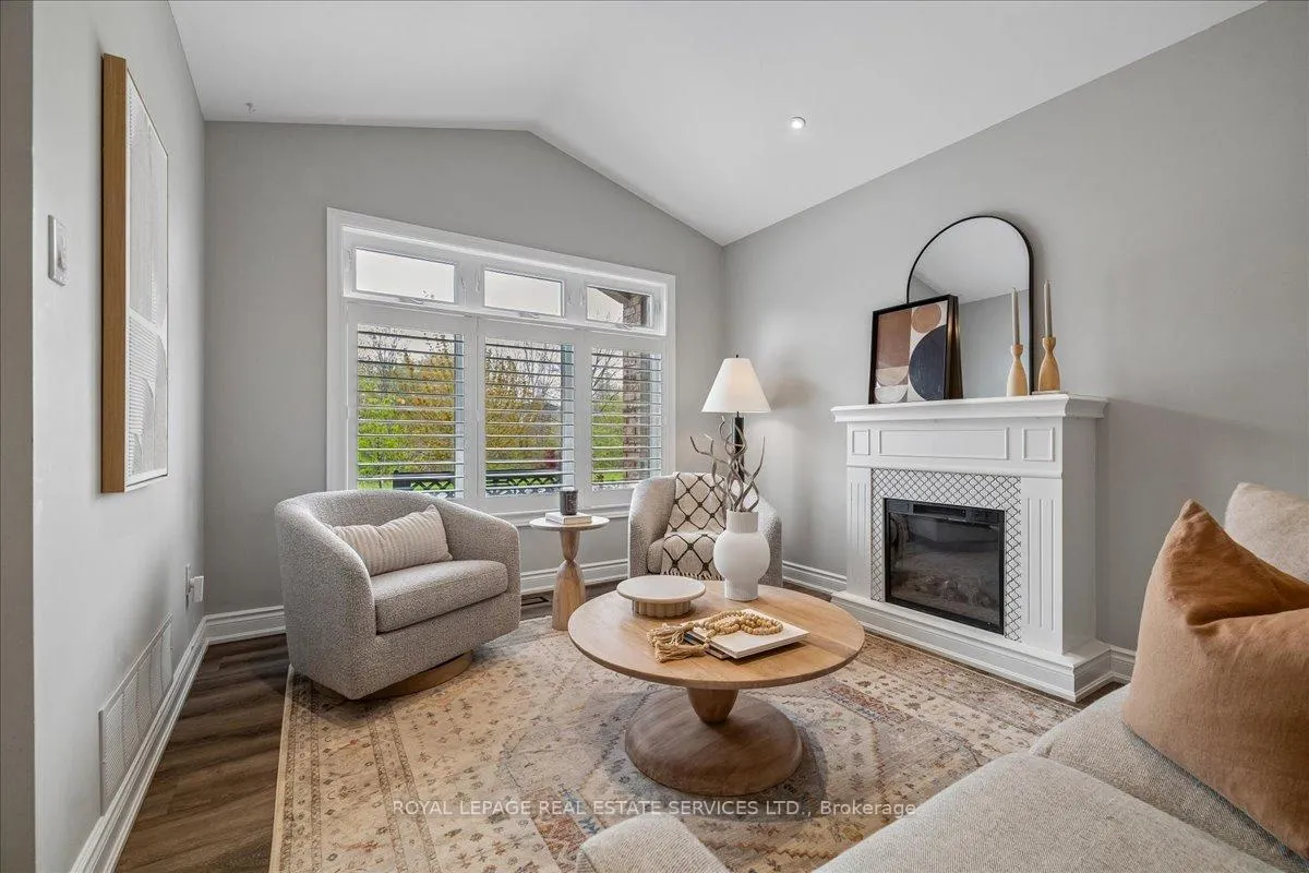 Photo 6 of 147 Valridge Drive, Hamilton, Ancaster — HOMEH
