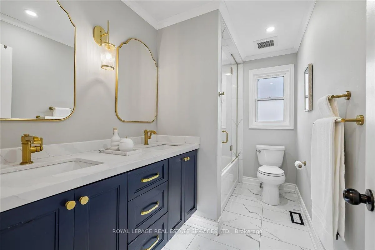 Photo 23 of 147 Valridge Drive, Hamilton, Ancaster — HOMEH