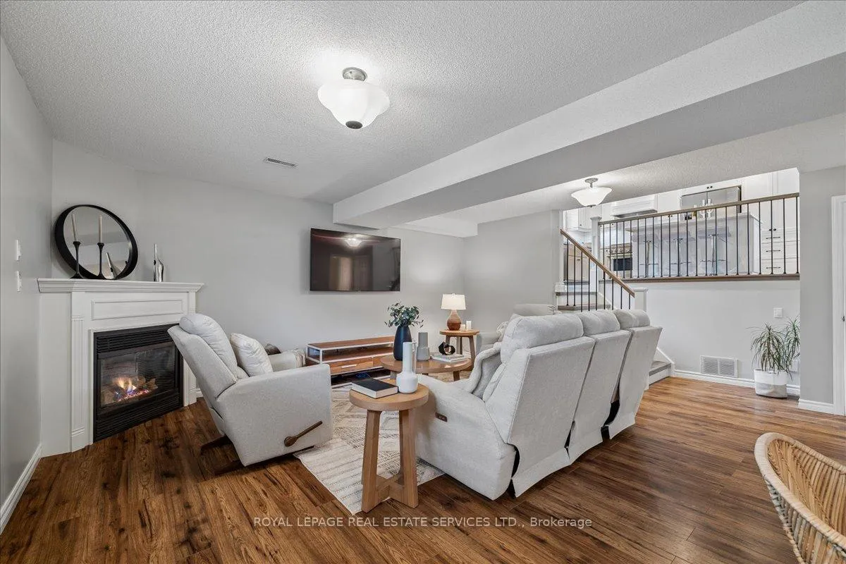 Photo 26 of 147 Valridge Drive, Hamilton, Ancaster — HOMEH
