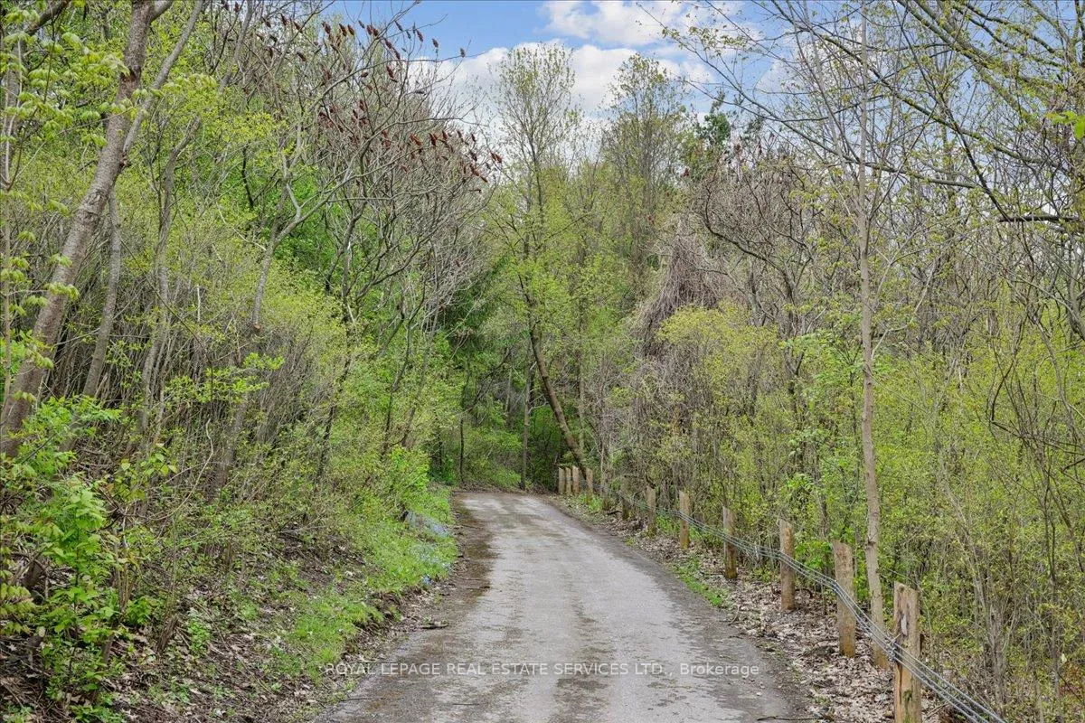Photo 39 of 147 Valridge Drive, Hamilton, Ancaster — HOMEH
