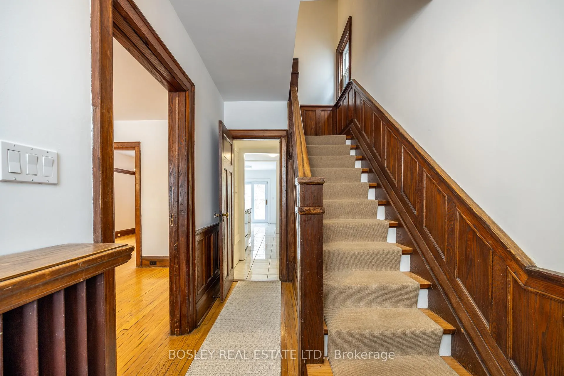 Photo 2 of 88 Manor Road E, Toronto, Mount Pleasant West — HOMEH