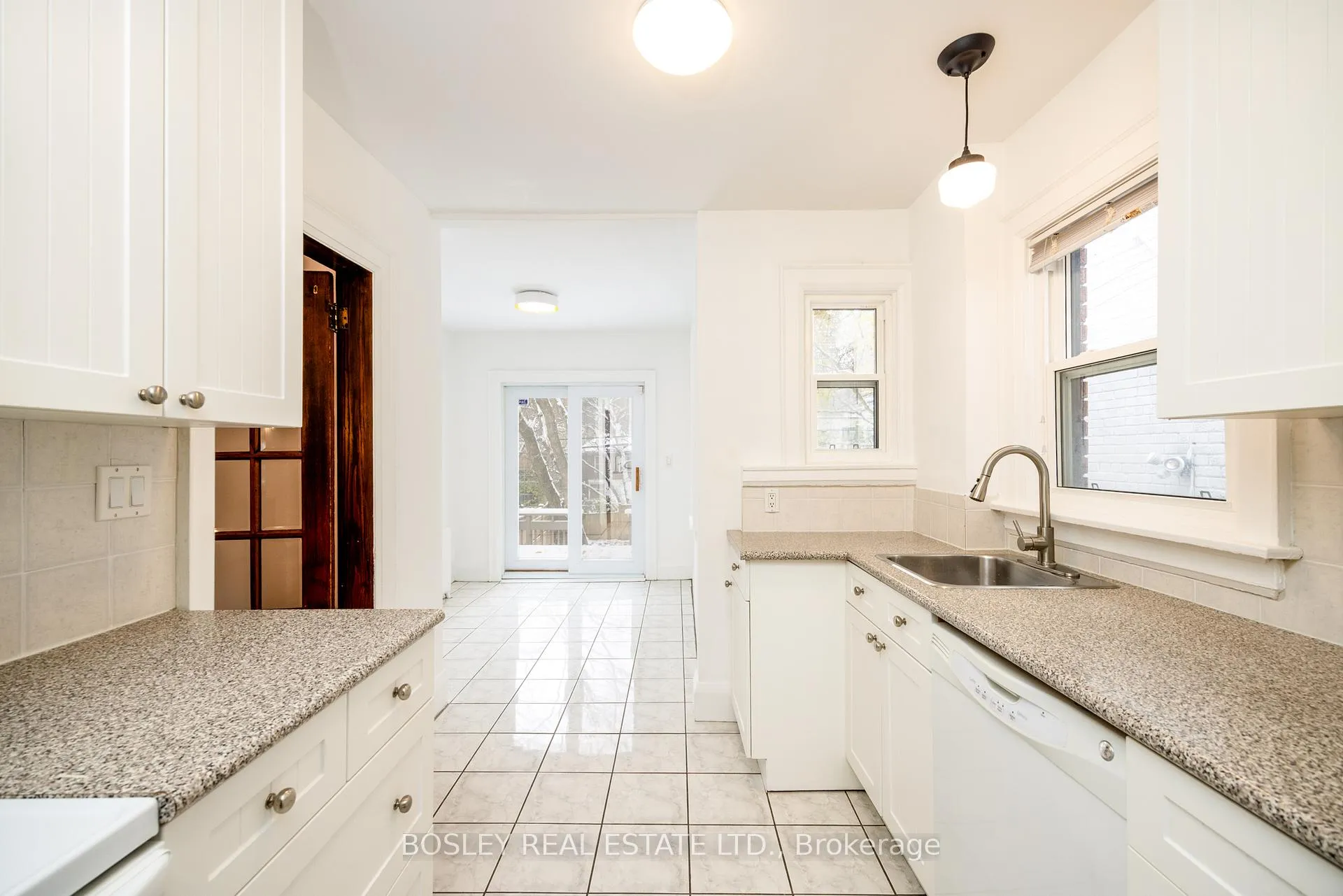 Photo 13 of 88 Manor Road E, Toronto, Mount Pleasant West — HOMEH