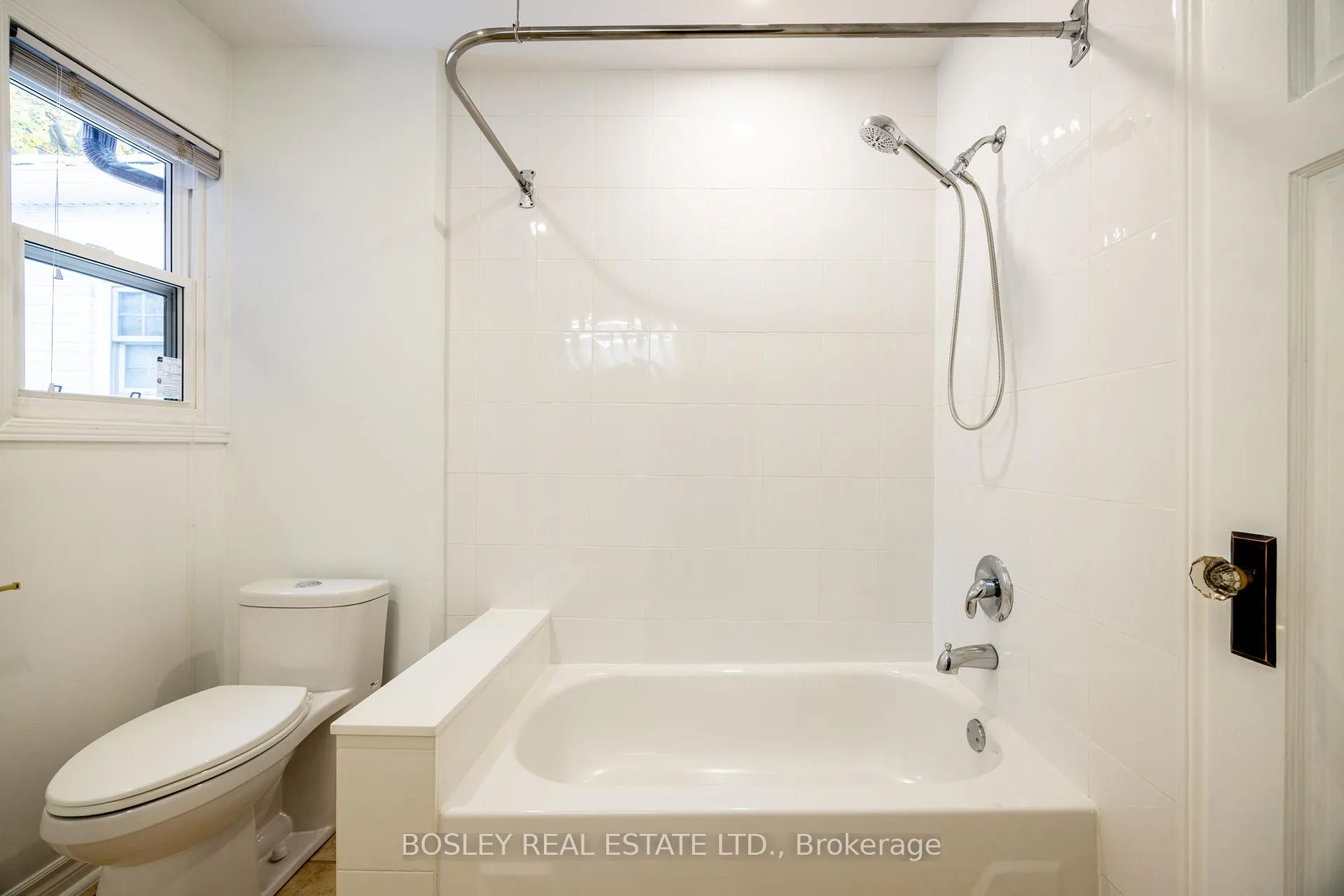 Photo 33 of 88 Manor Road E, Toronto, Mount Pleasant West — HOMEH