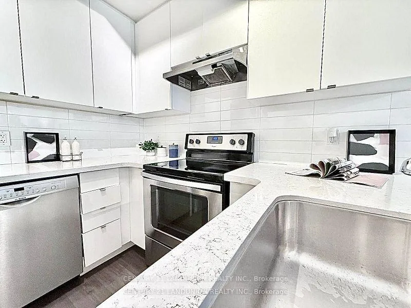 Photo 17 of Unit 57, 300 Alex Gardner Circle, Aurora, Aurora Village — HOMEH